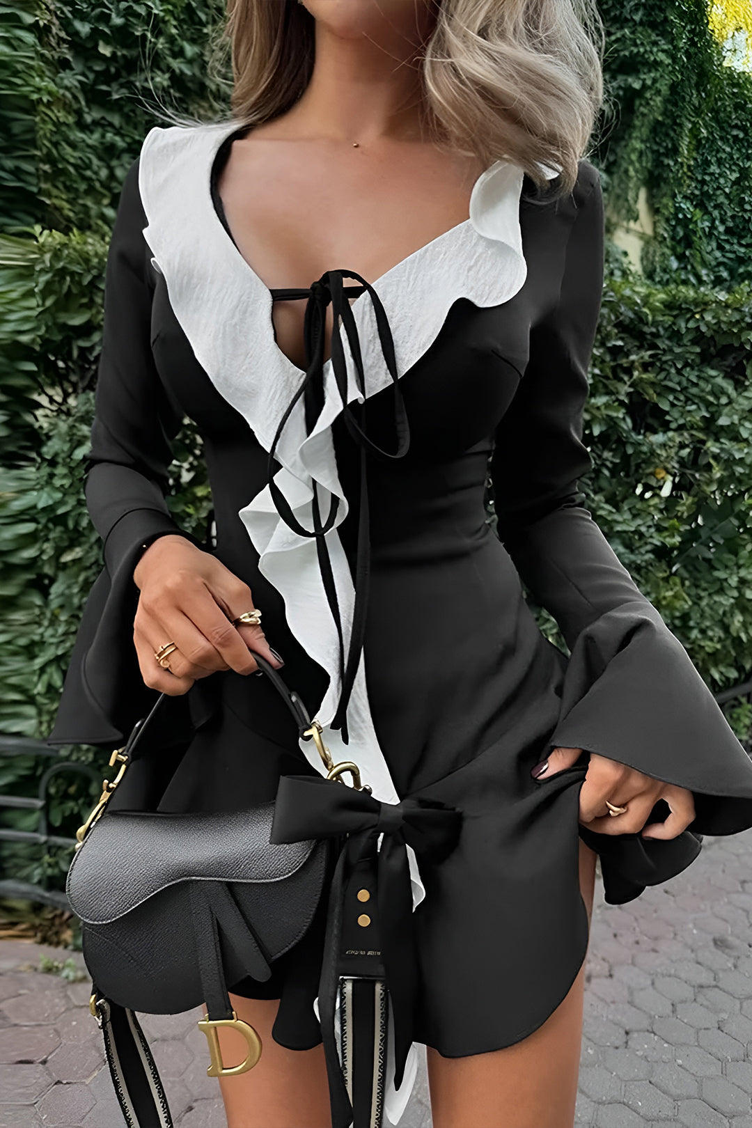 Kontrast Fırfır Yaka Mini Elbise