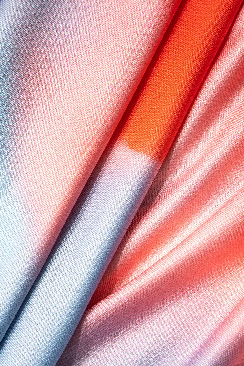 Çiçek Desenli Yırtmaçlı Maxi Elbise