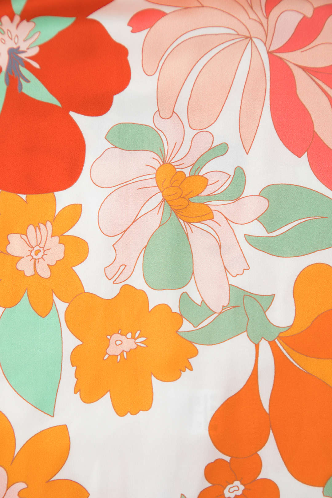 Çiçek Desenli Dantel Detaylı V Yaka Maxi Elbise