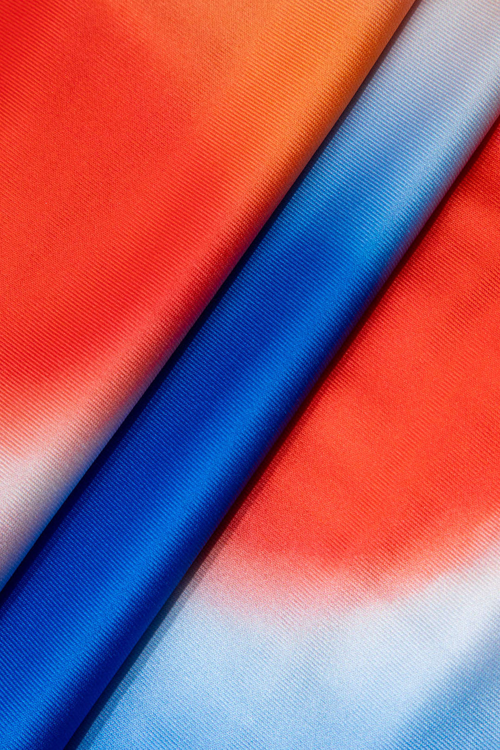 Çiçek Desenli Yırtmaçlı Maxi Elbise