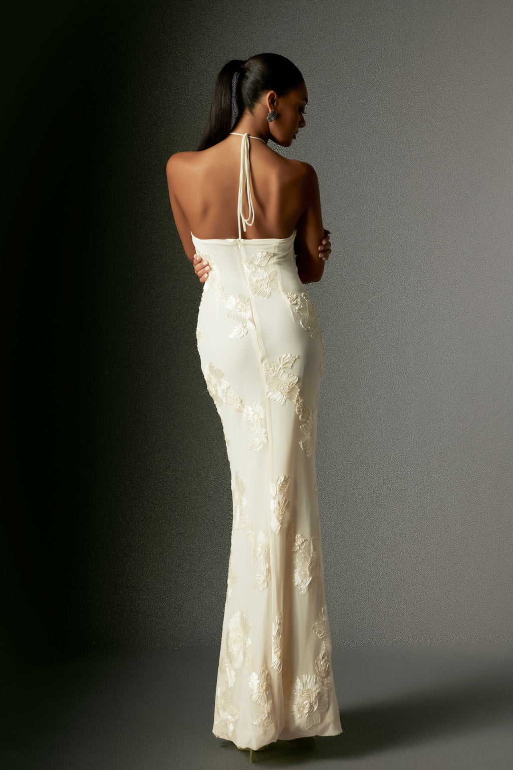 Griselda Çiçek İşlemeli Halter Yaka Maxi Elbise - Beyaz