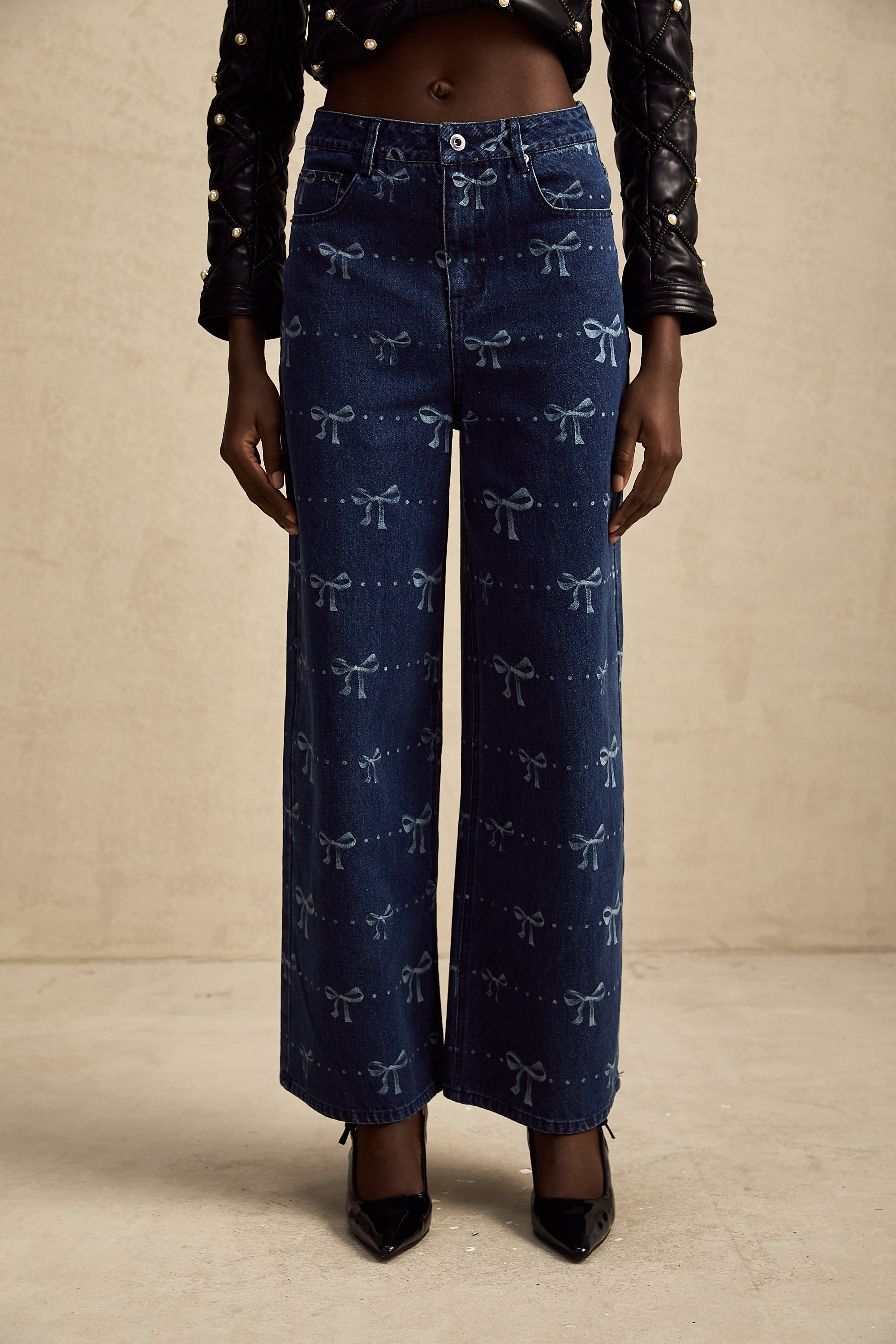 Yvonne motifli kot pantolon