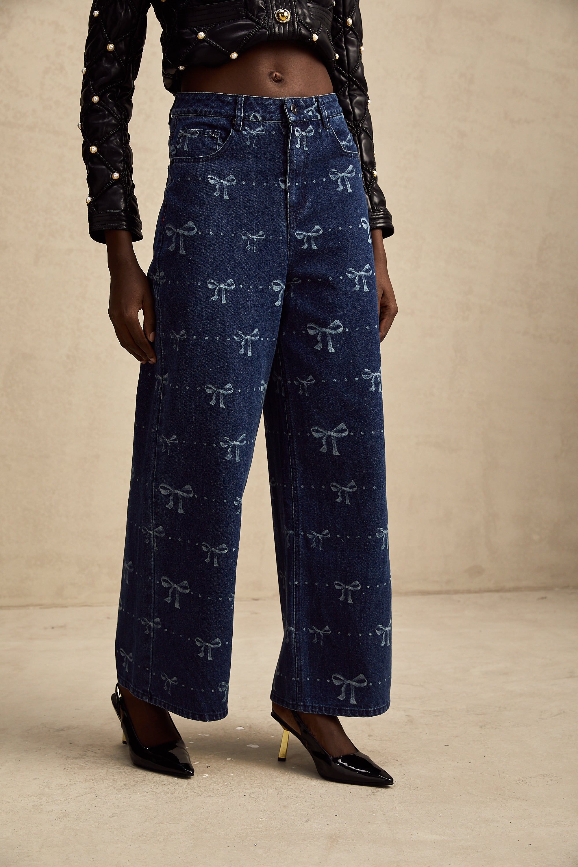 Yvonne motifli kot pantolon