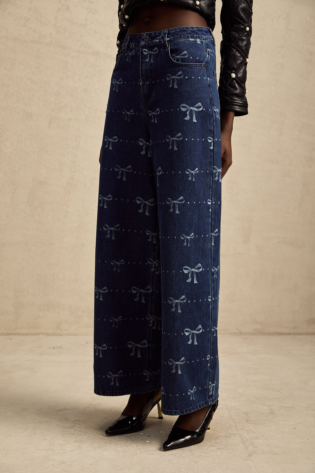 Yvonne motifli kot pantolon