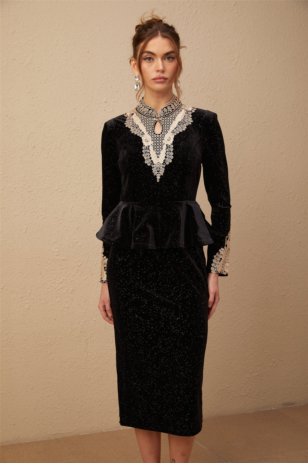 Roxane siyah kadife süslemeli midi elbise