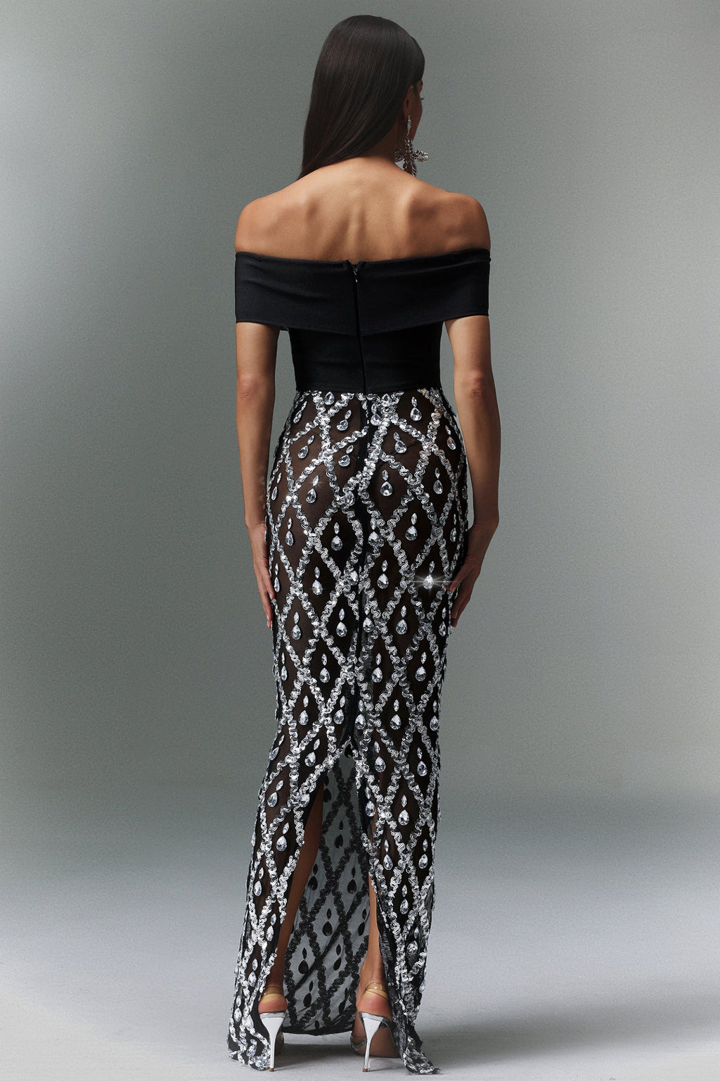 Omuzu Açık Taş Detaylı Maksi Elbise