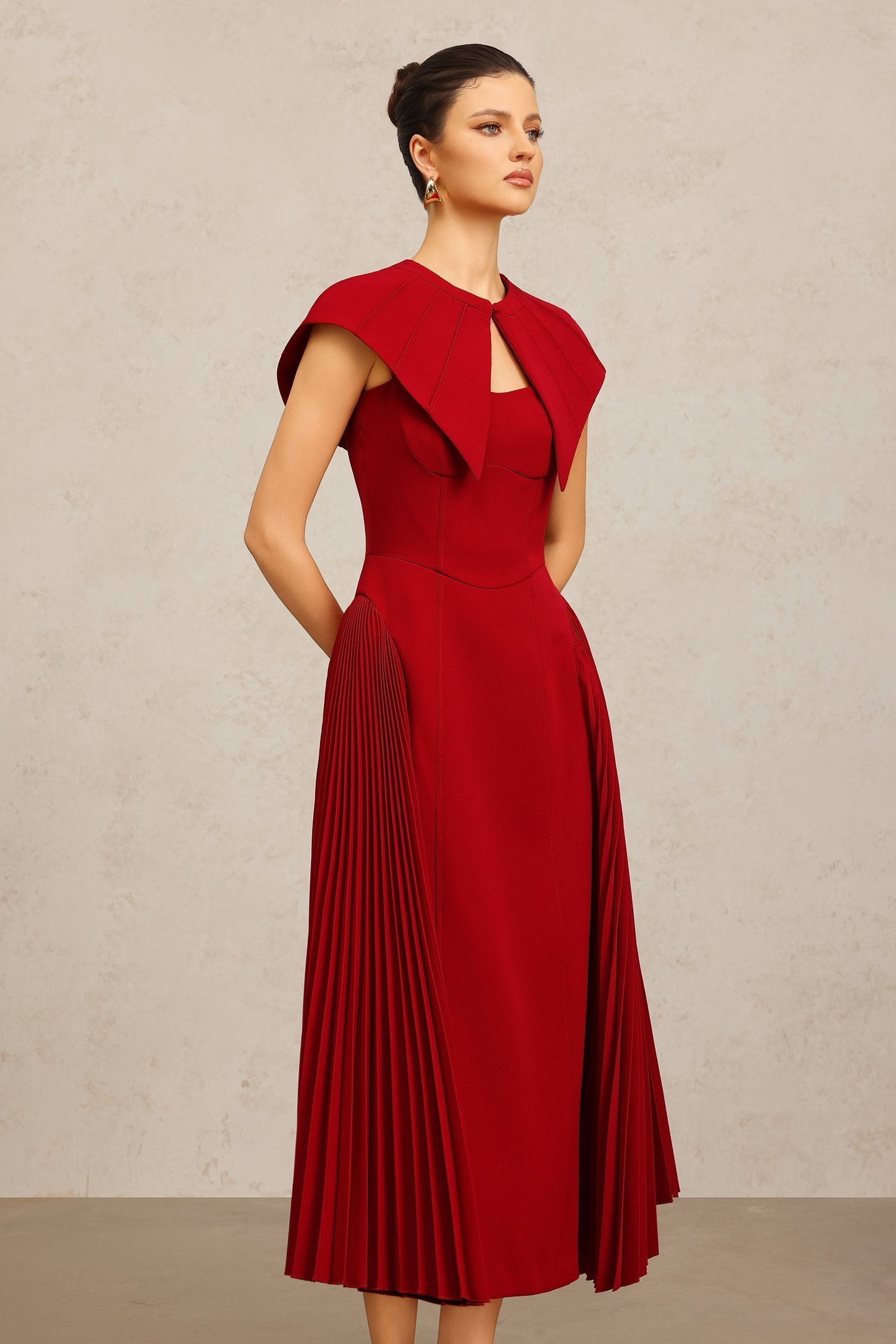 Katlamalı Halter Yaka Maxi Elbise