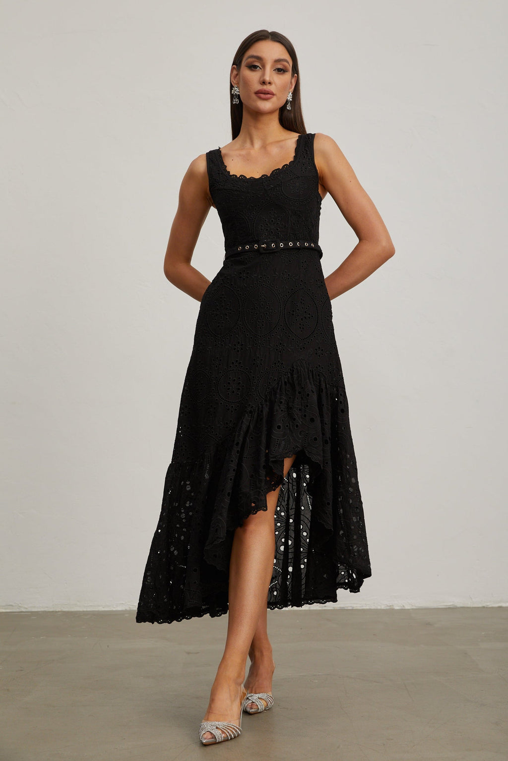 Lucy Siyah Dantel Asimetrik Midi Elbise