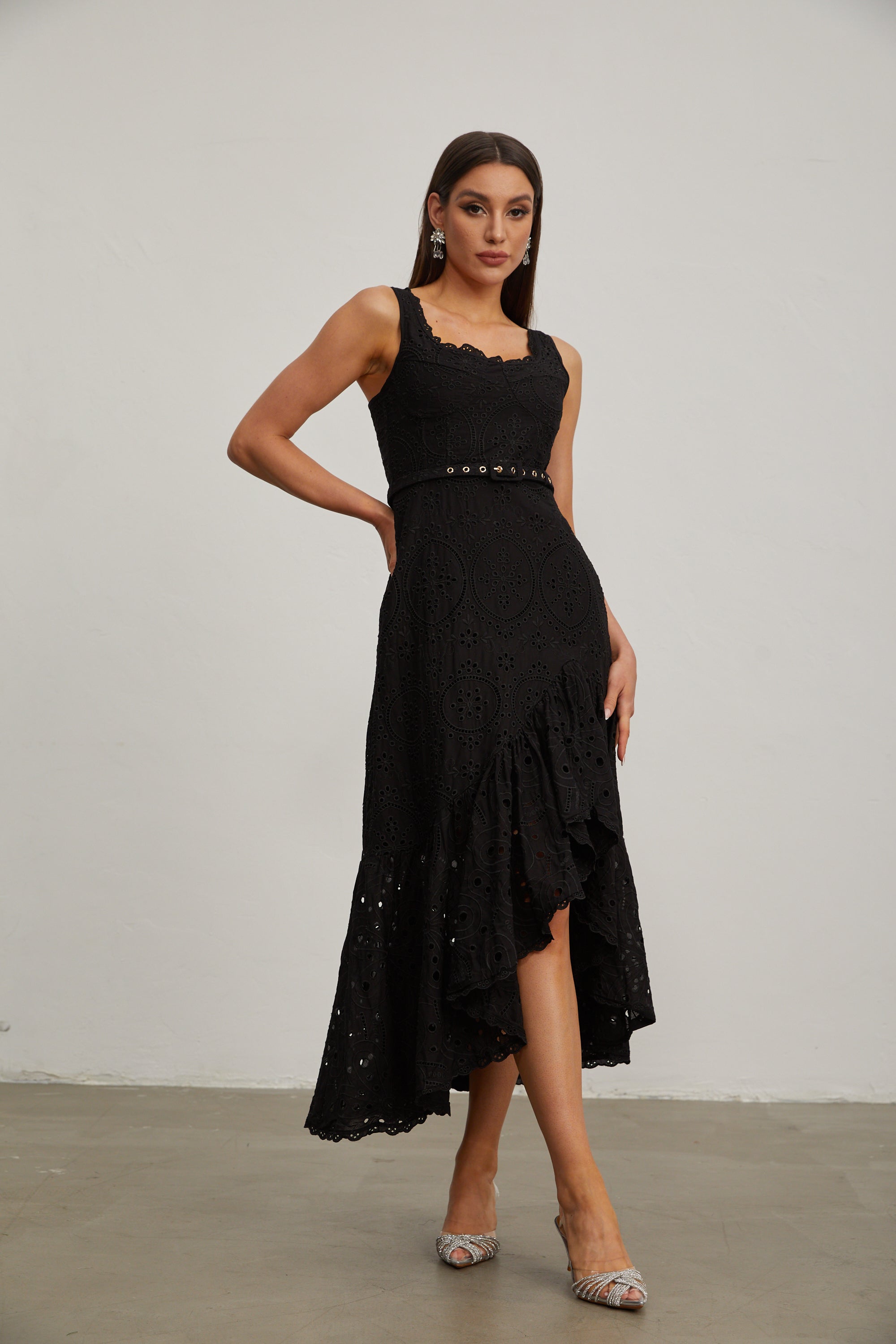 Lucy Siyah Dantel Asimetrik Midi Elbise