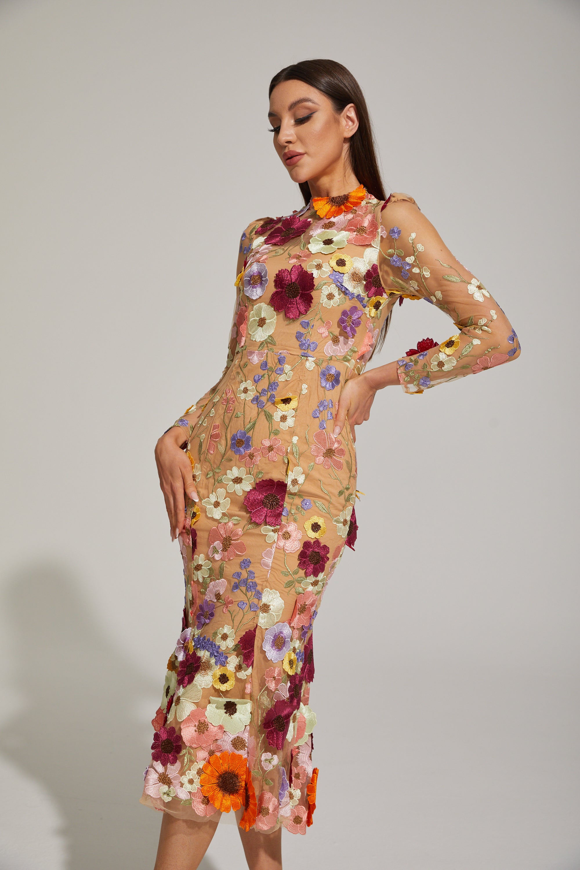 Çiçek Desenli Tül Midi Elbise