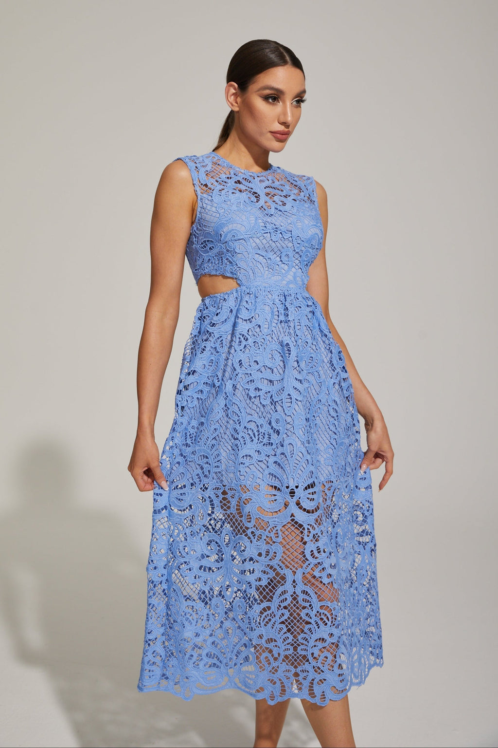 Quitalia Mavi Çiçekli Kesim - Dantel Midi Elbise