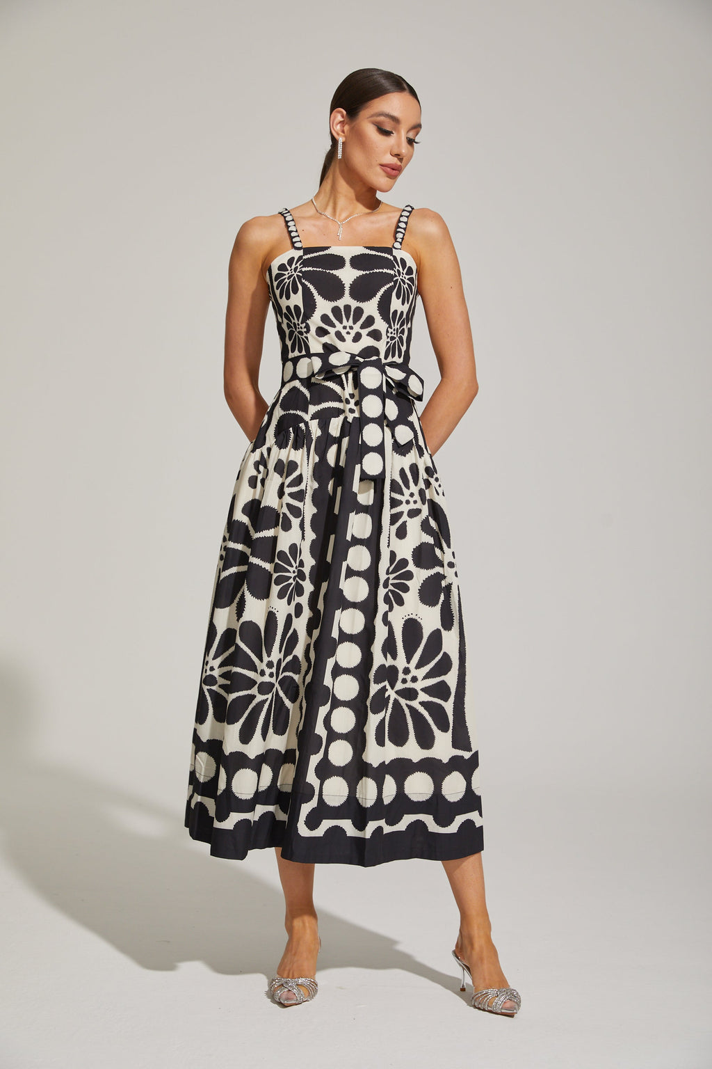 Briony Monét Çiçekli Mozaik Midi Elbise