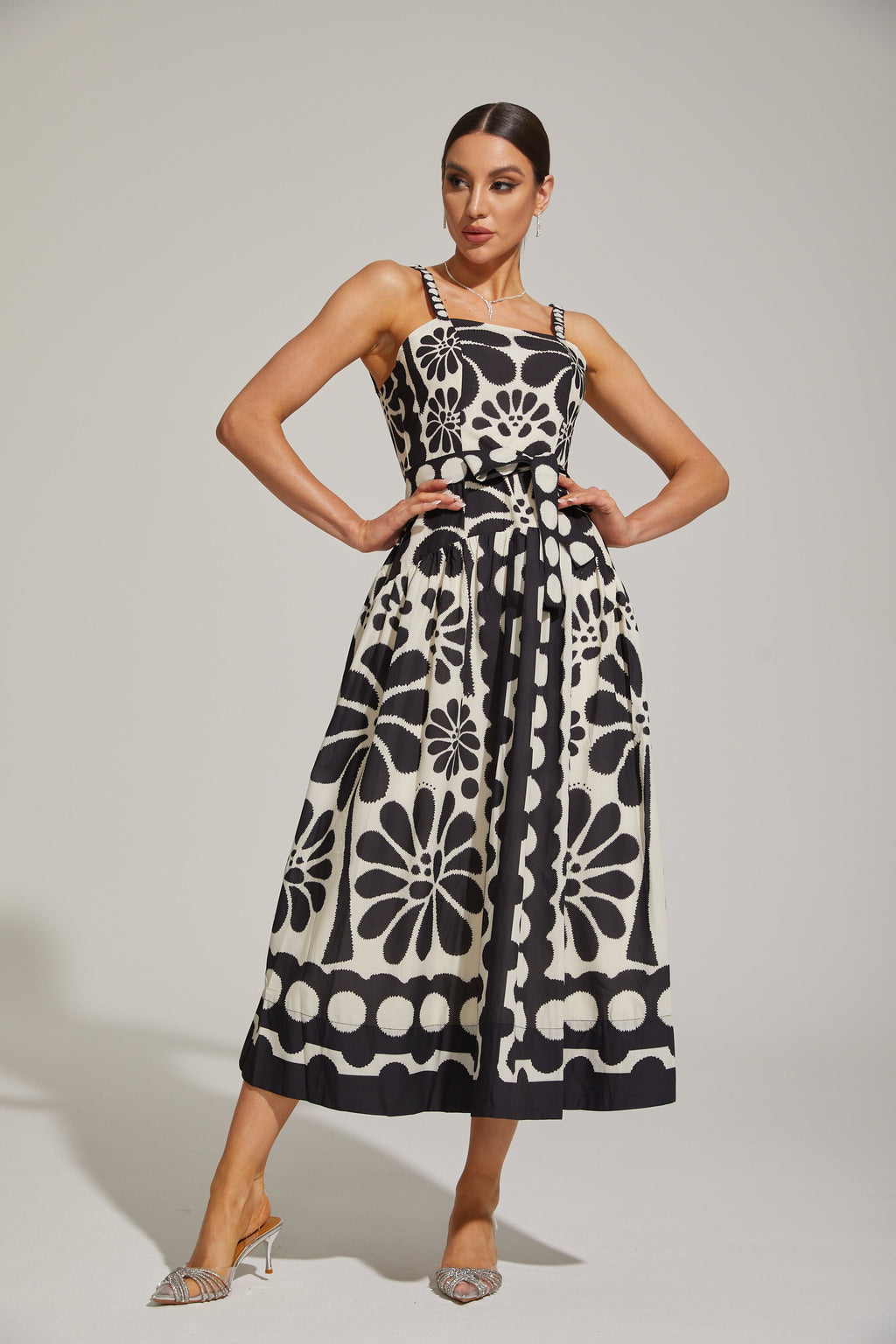 Briony Monét Çiçekli Mozaik Midi Elbise