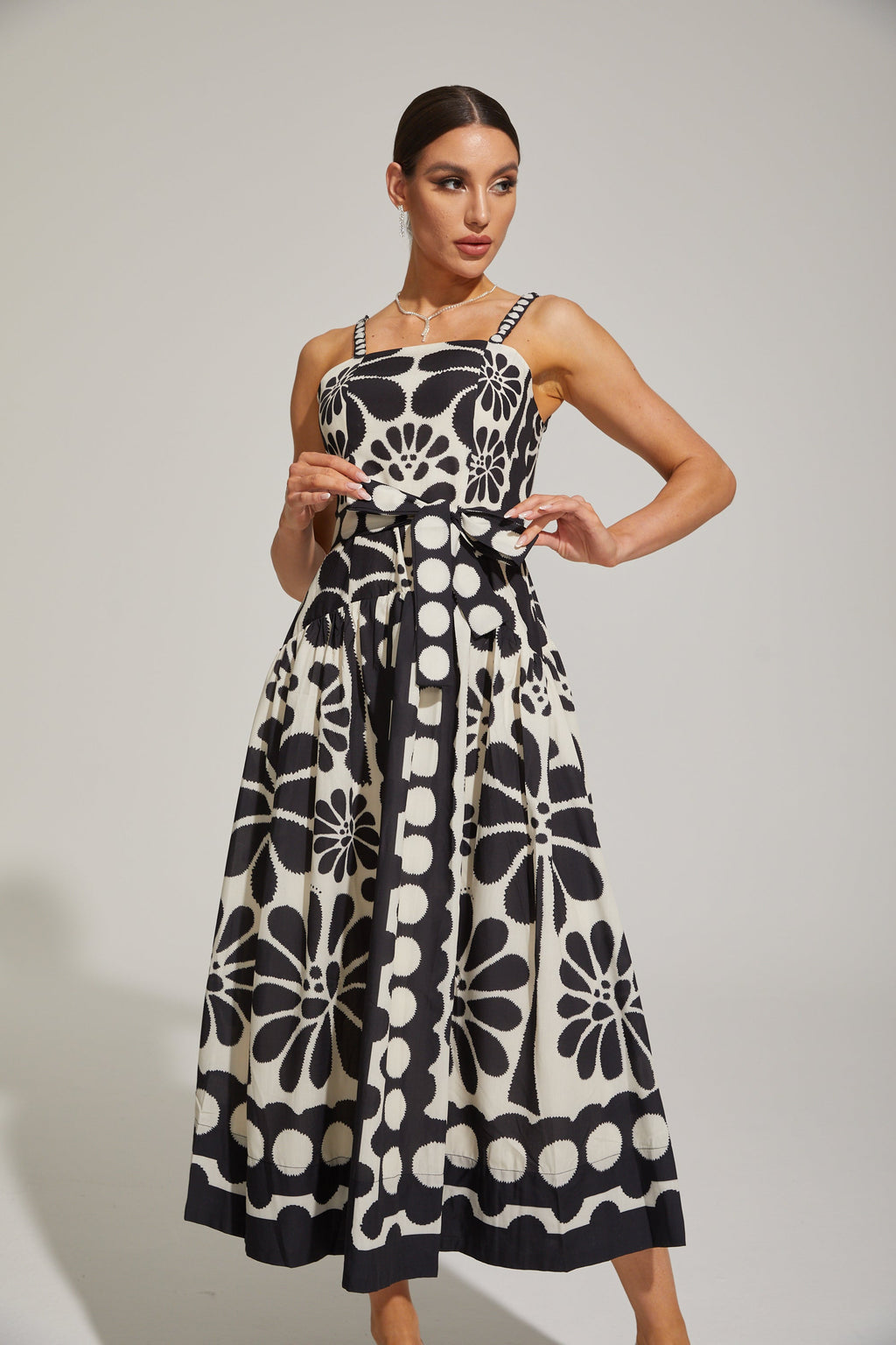 Briony Monét Çiçekli Mozaik Midi Elbise