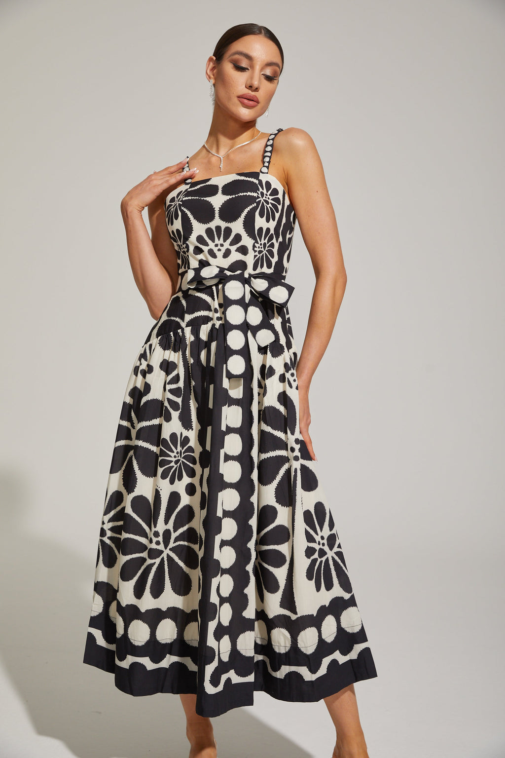 Briony Monét Çiçekli Mozaik Midi Elbise