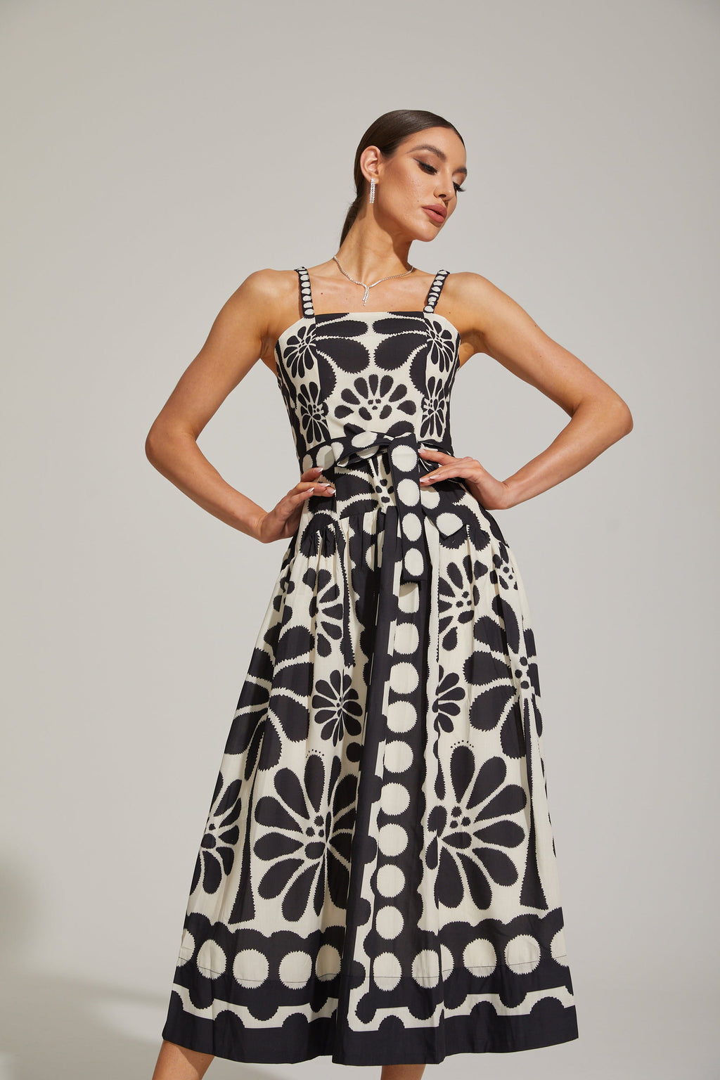 Briony Monét Çiçekli Mozaik Midi Elbise