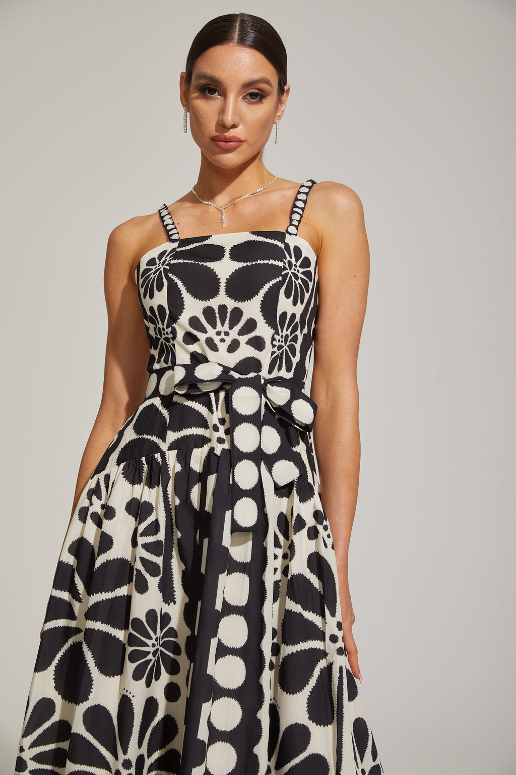 Briony Monét Çiçekli Mozaik Midi Elbise