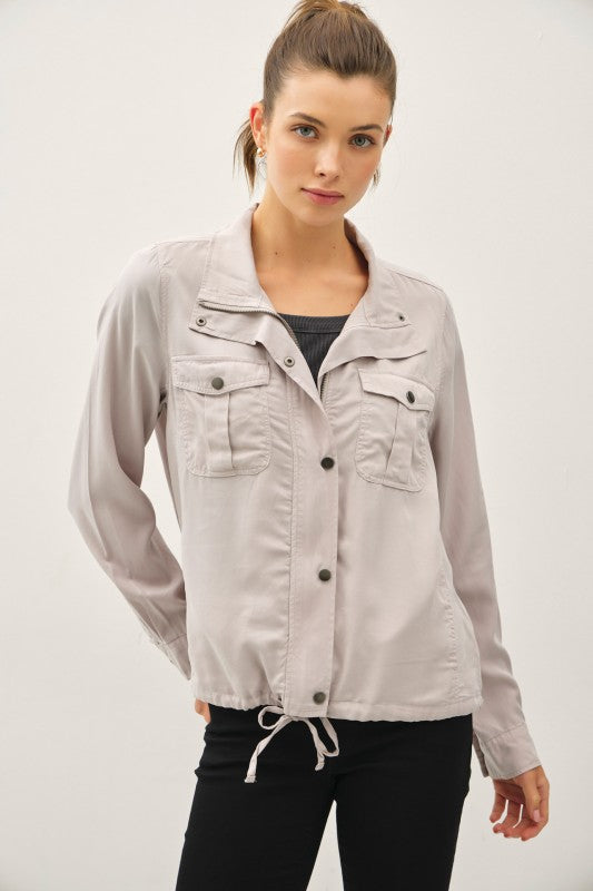 Uzun Kollu Büzgü Detaylı  Ceket