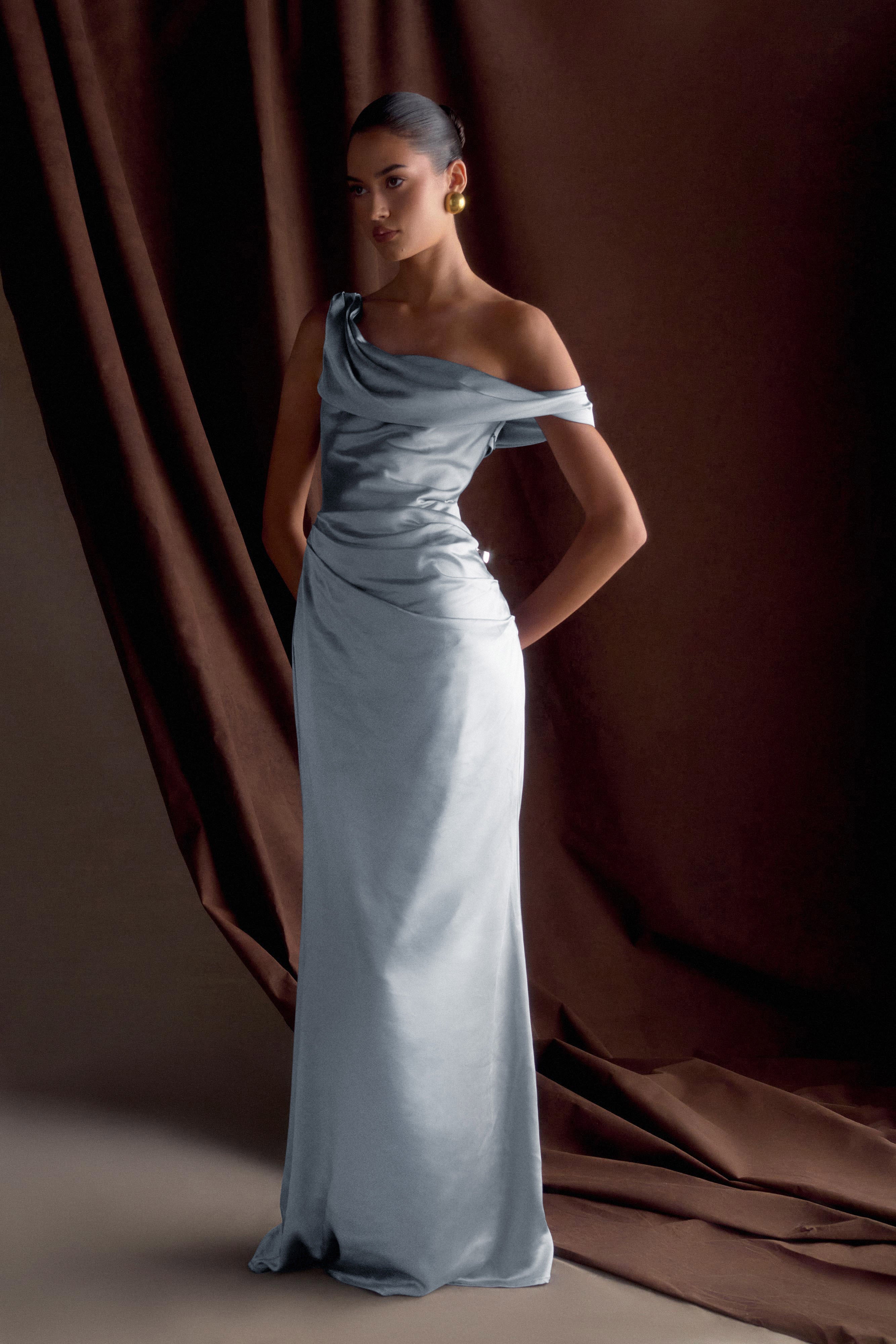 Dalia Düşük Omuz Saten Maxi Elbise - Buzlu Mavi