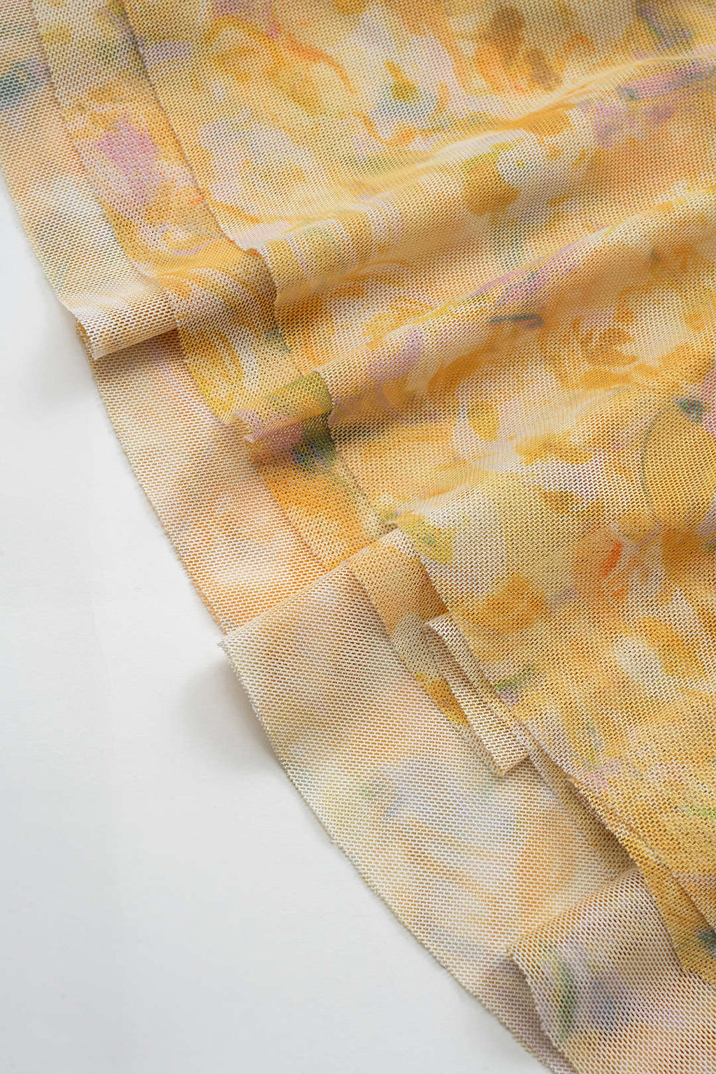 Çiçek Desenli File Ruffle Detaylı V Yaka Kolsuz Mini Elbise