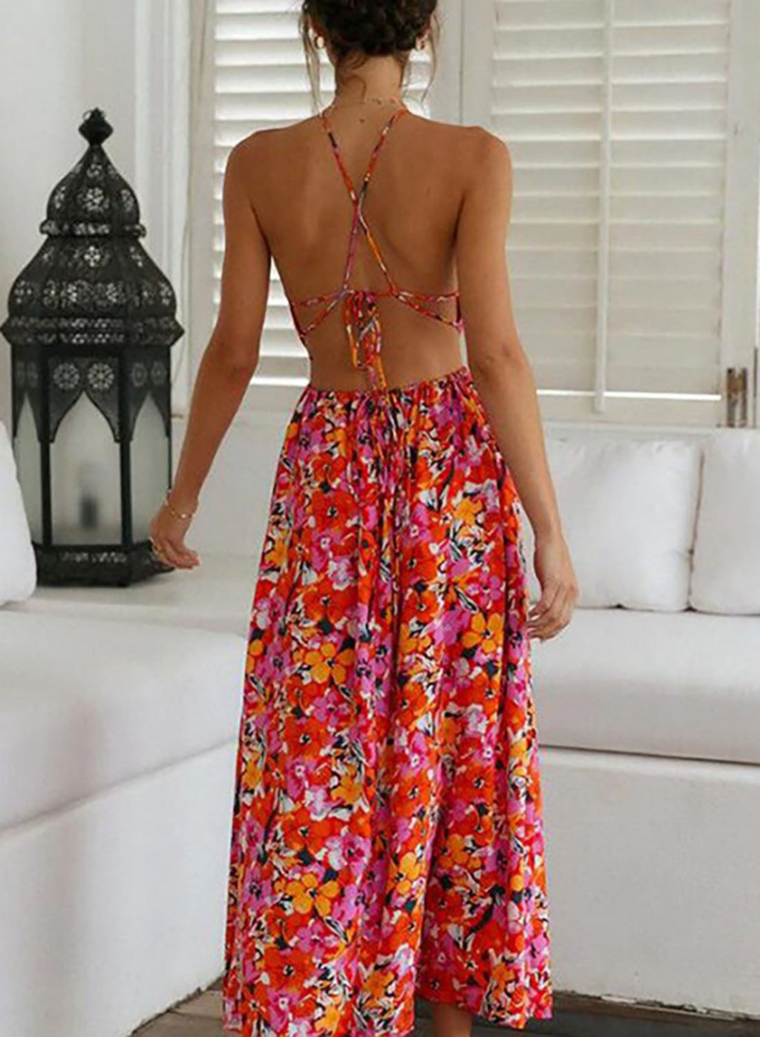 Çiçekli Sırt Dekolteli Maksi Elbise