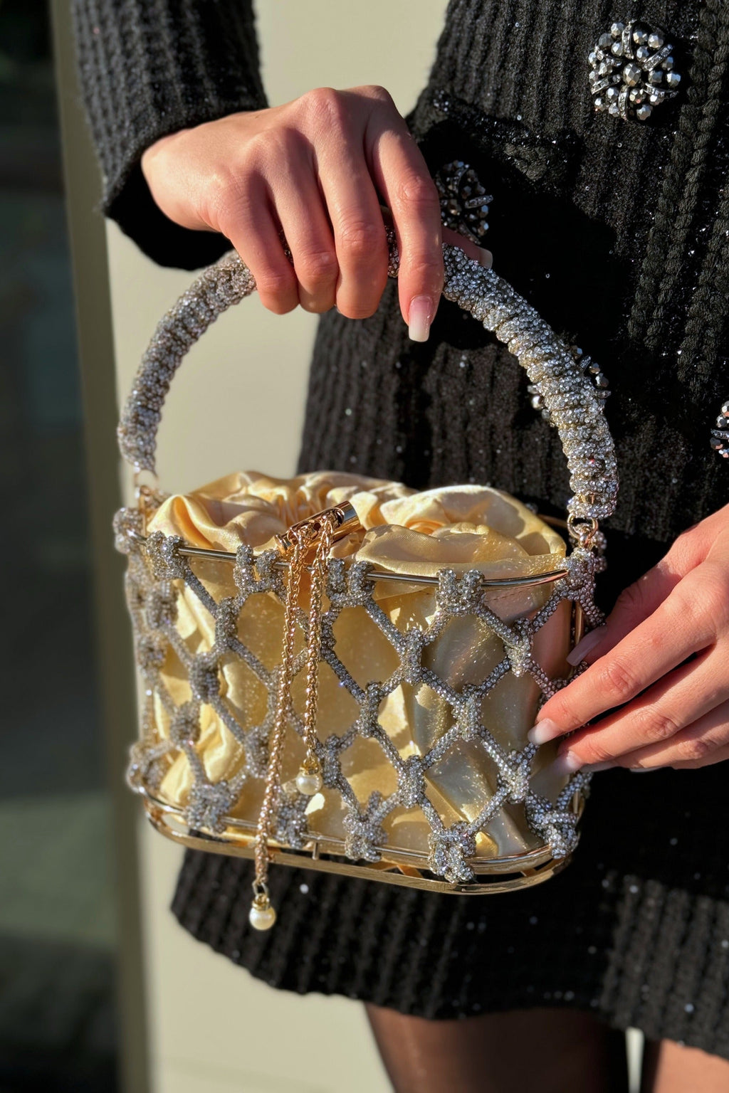 Saten İpli Kese ile Işıltılı Örgü Çanta