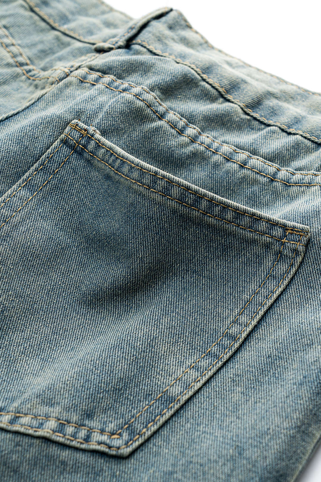 Denim Yama Detaylı File Düğmeli Cep Kesik Detaylı Geniş Paça Jean