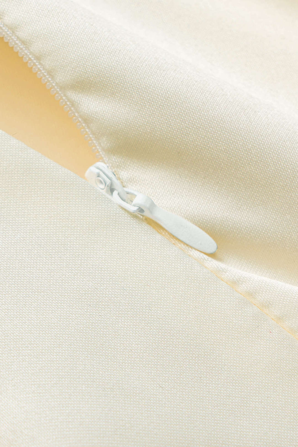 Bağcıklı Fermuarlı Sırt Dekolteli Mini Elbise