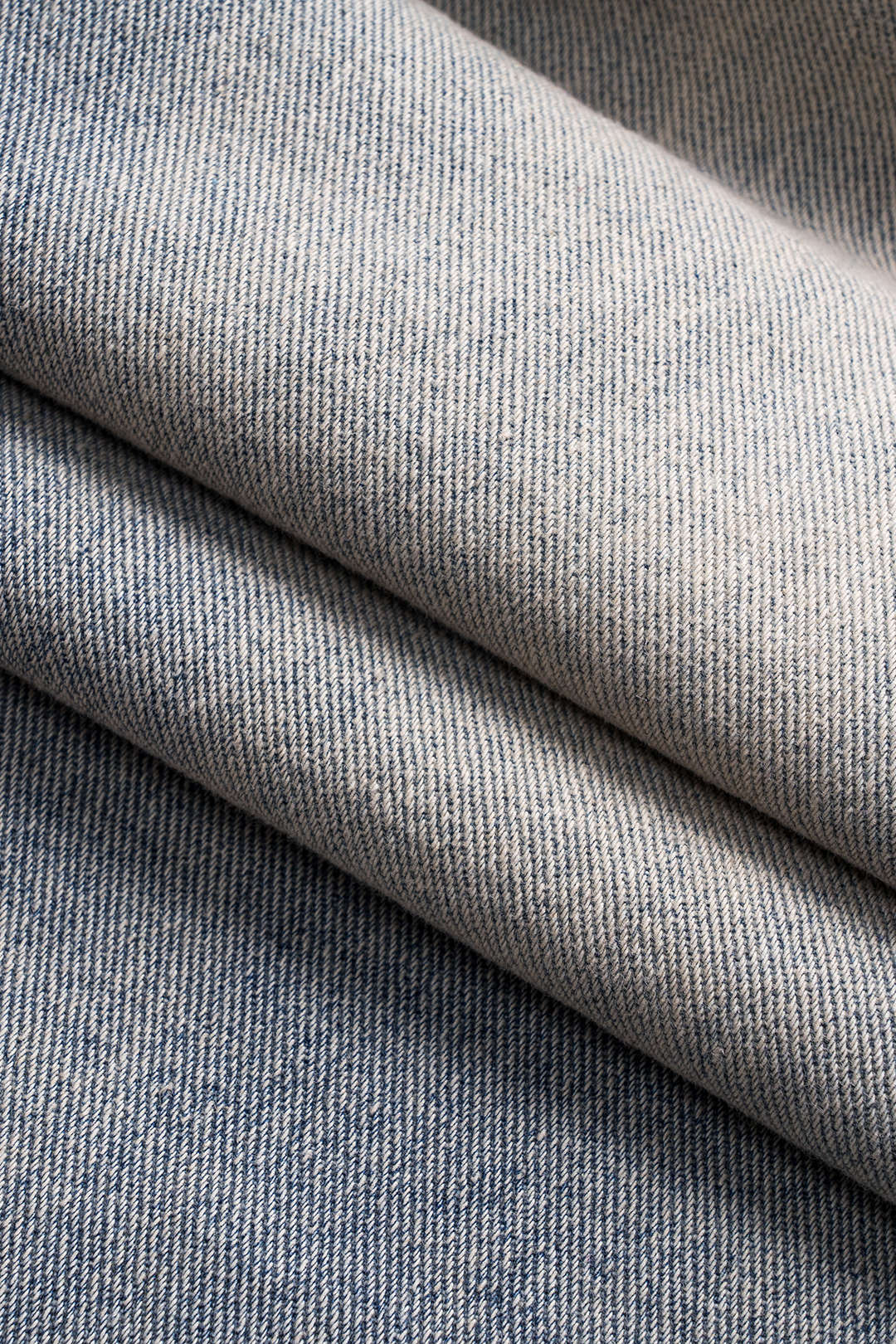 Solmuş Denim Pileli Düğmeli Cep Detaylı Geniş Paça Jean