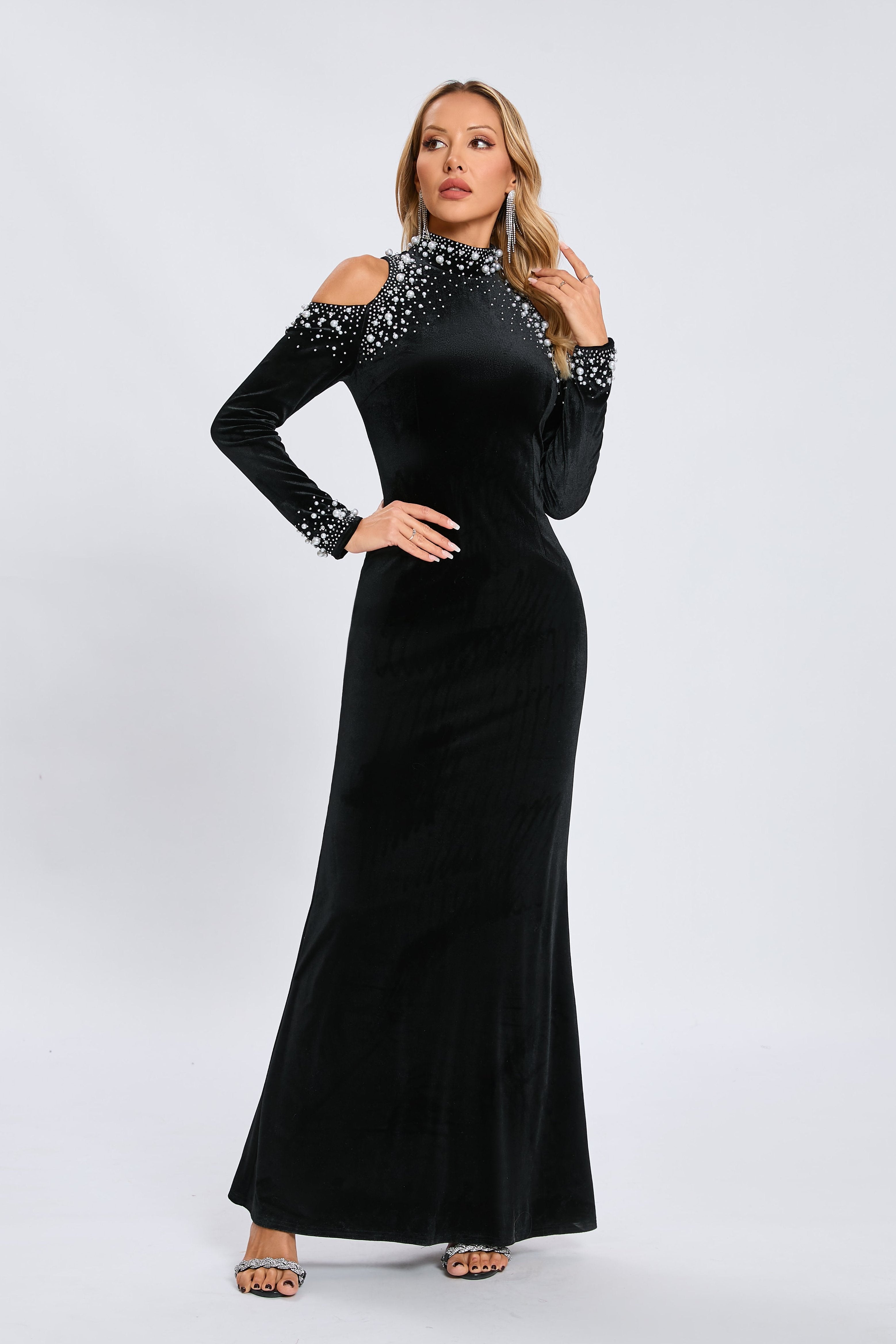 İnci Detaylı Maxi Elbise