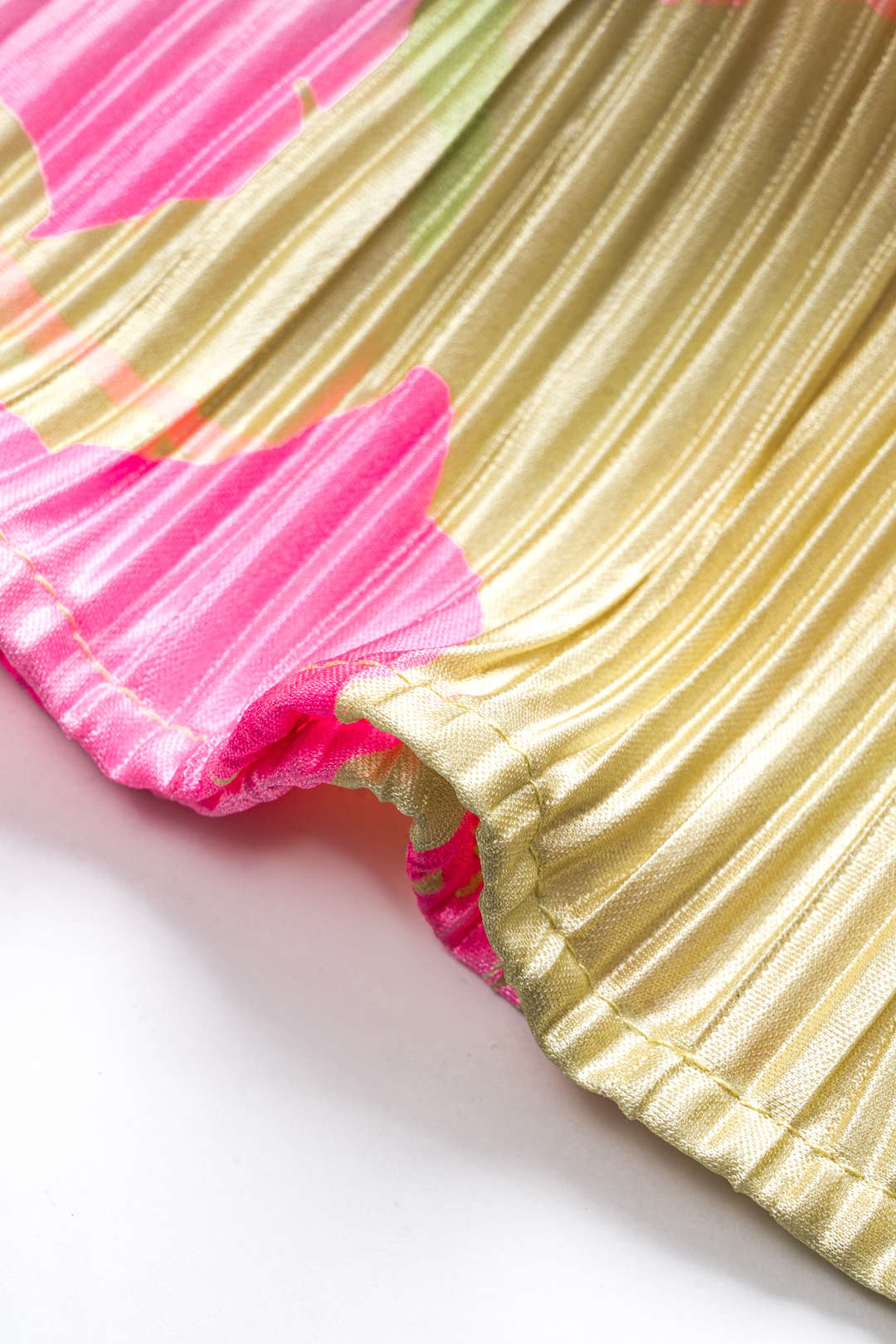 Çiçek Desenli Plise Geri Bağlamalı Straplez Maxi Elbise