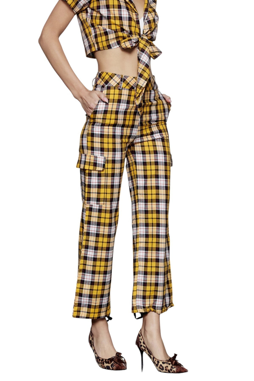 Kare Desenli Bağcıklı Pantolon
