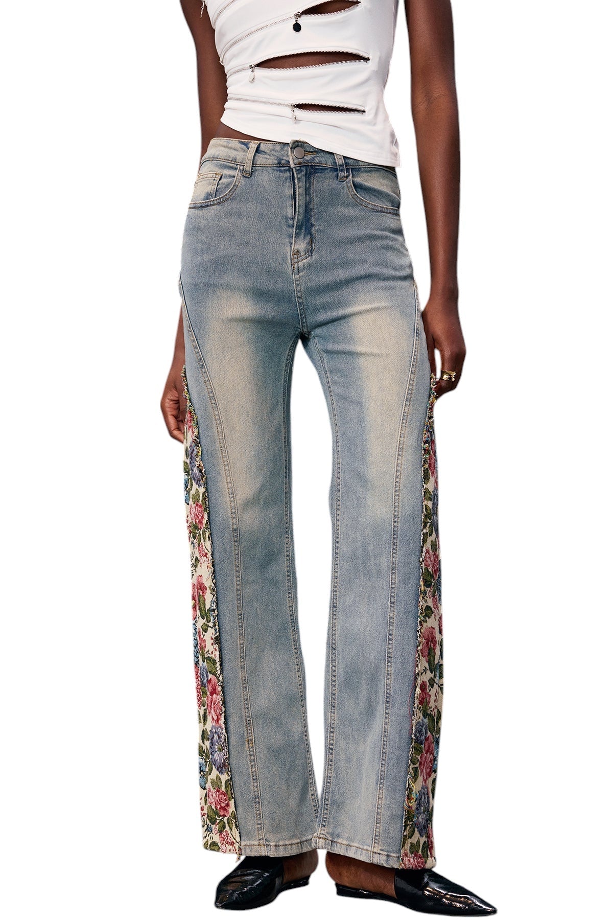 Parçalı Çiçek Detaylı Jean