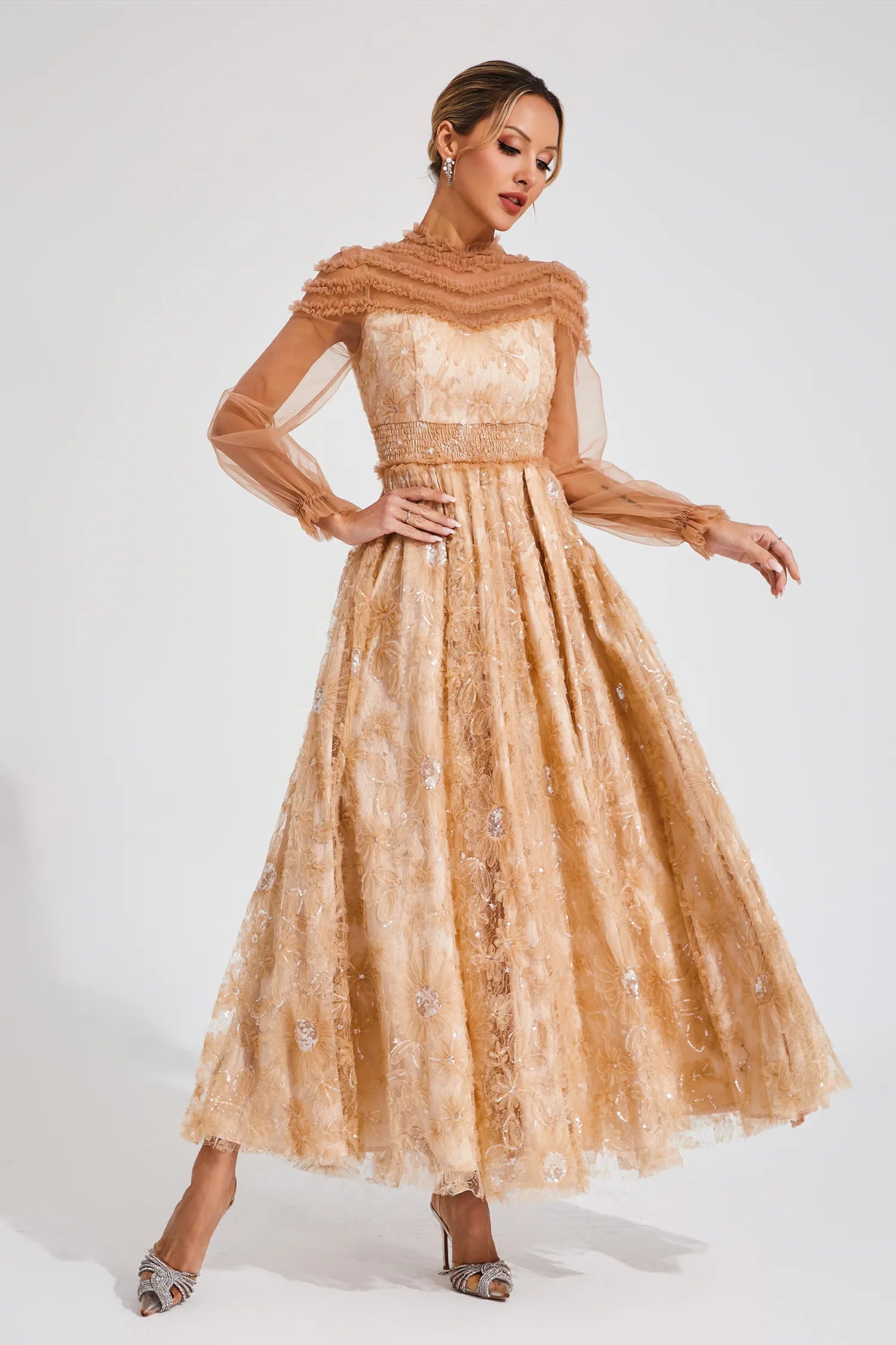 Dantel ve Payetli Maxi Elbise