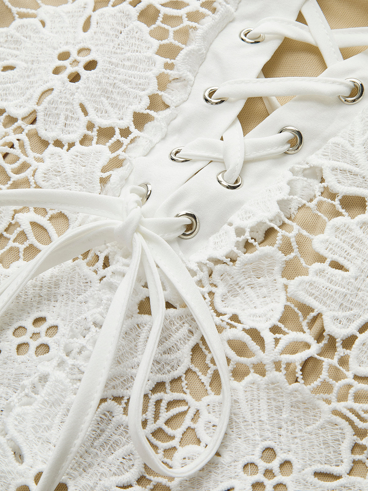 Çift Kat Dantel Elbise