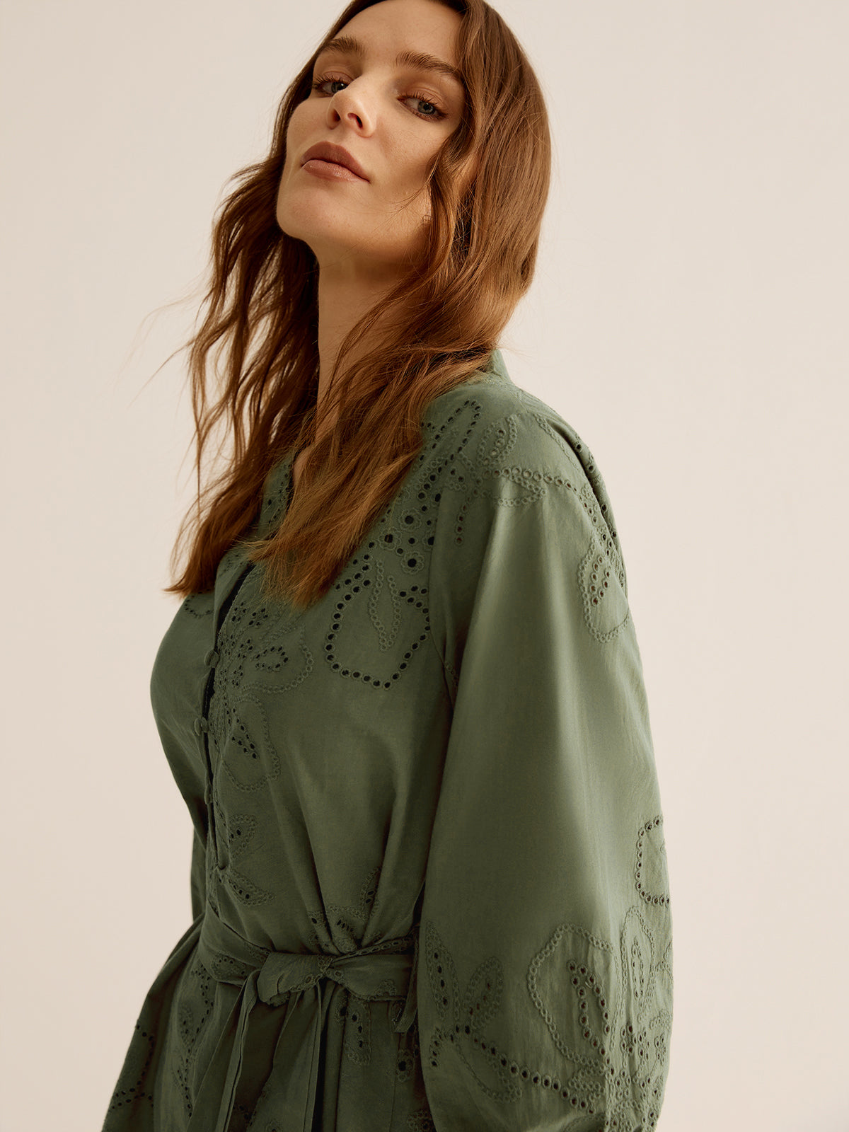 Nakış Detaylı Kısa Elbise