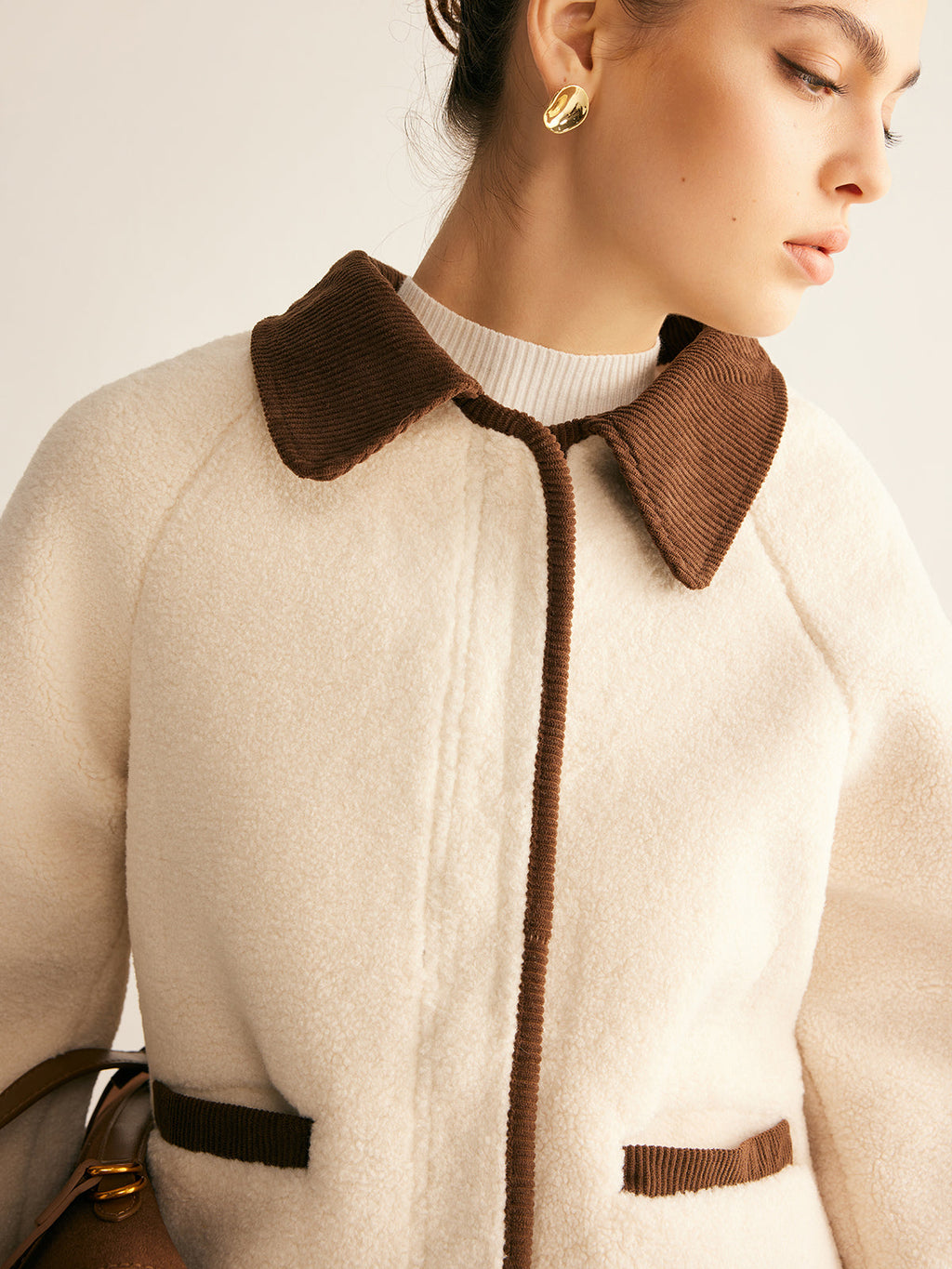 Kontrast Biyeli Minky Ceket