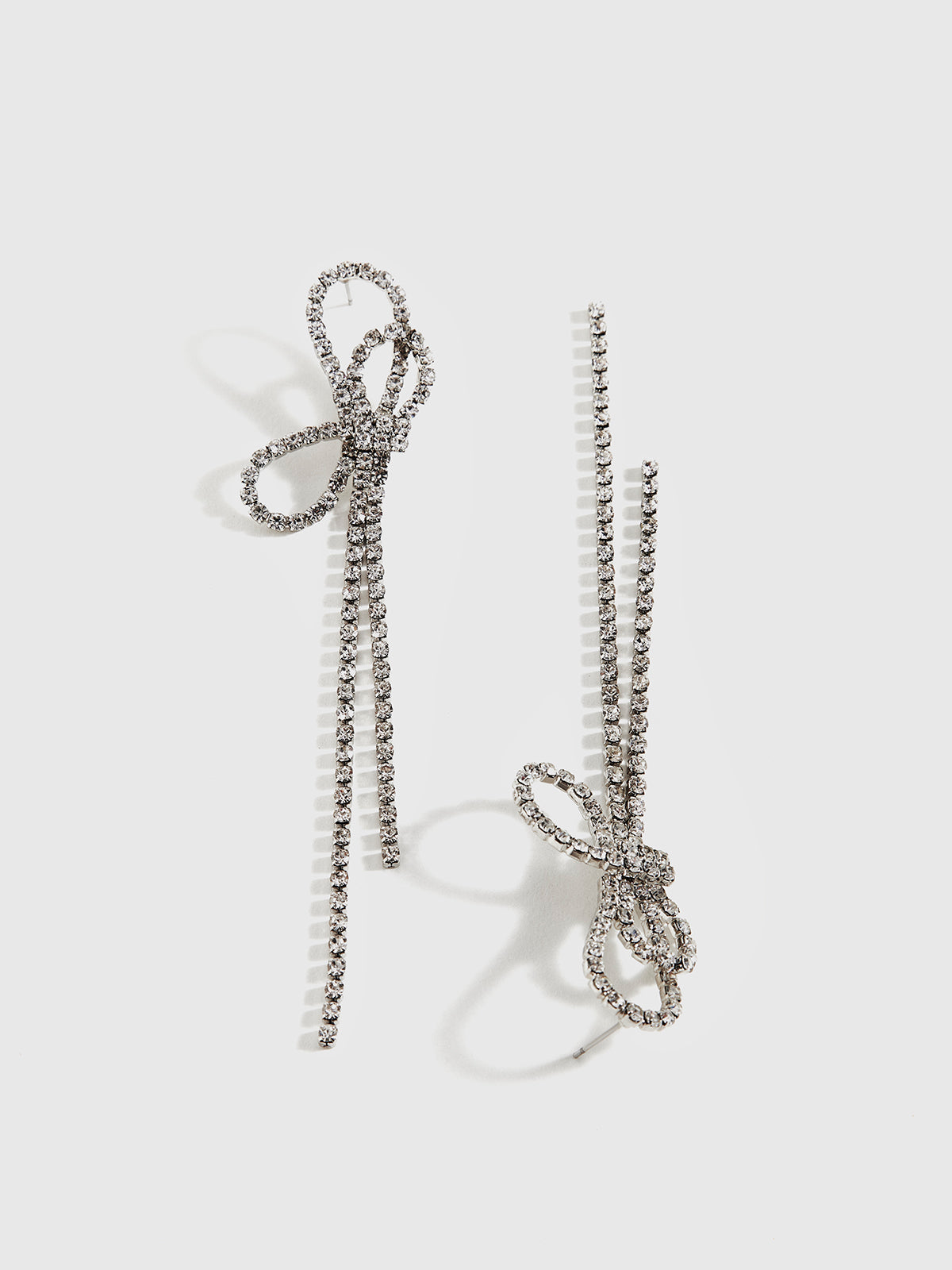 Stras Taşlı Uzun Küpe