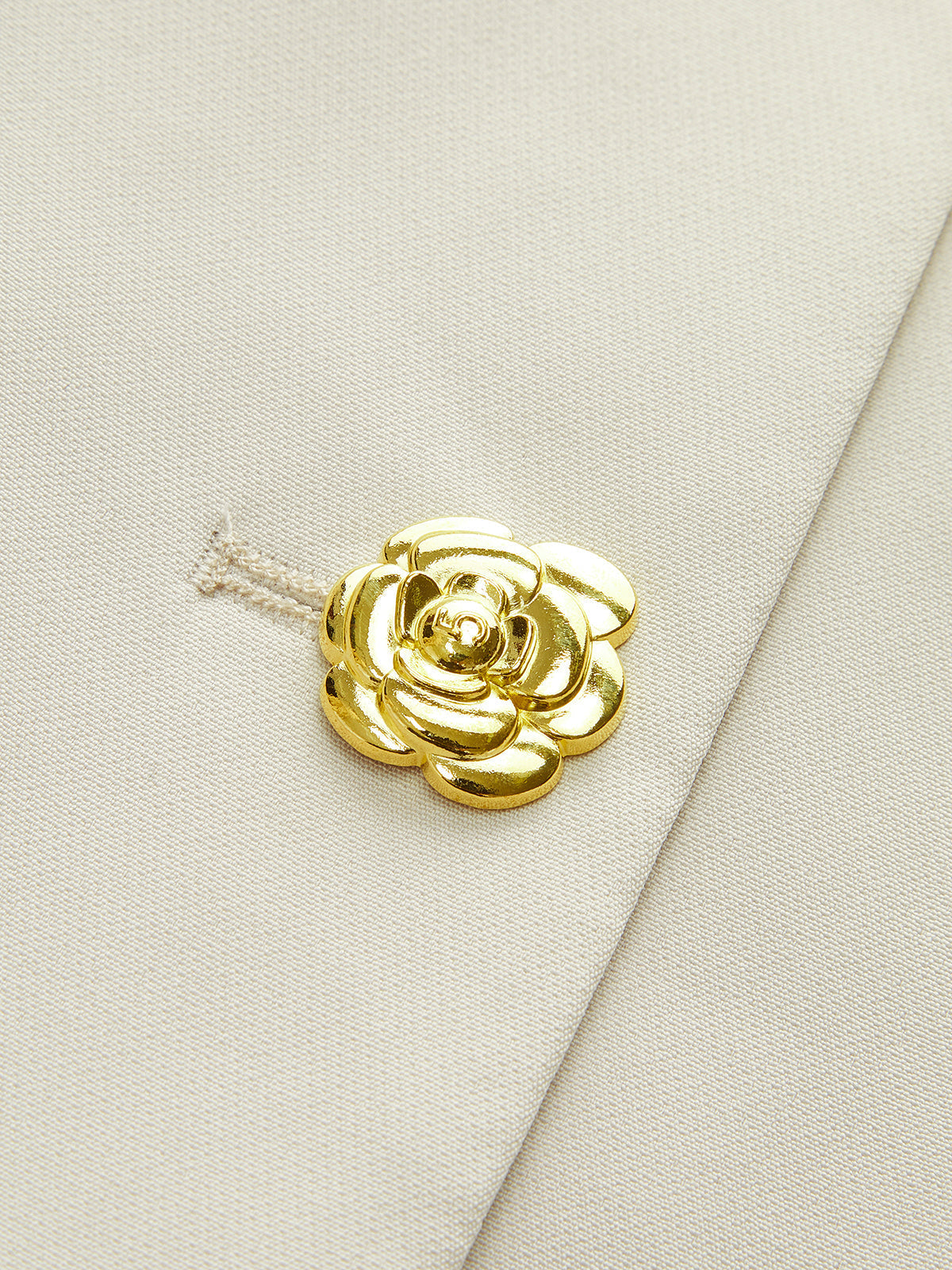 Mürettebat Yaka Kamelya Düğmeli Blazer