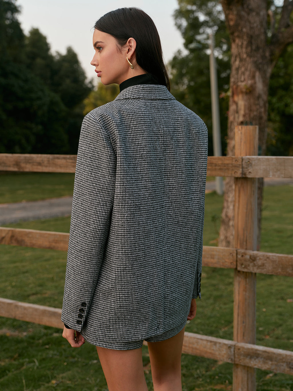 Balıksırtı Düğmeli Tüvit Blazer