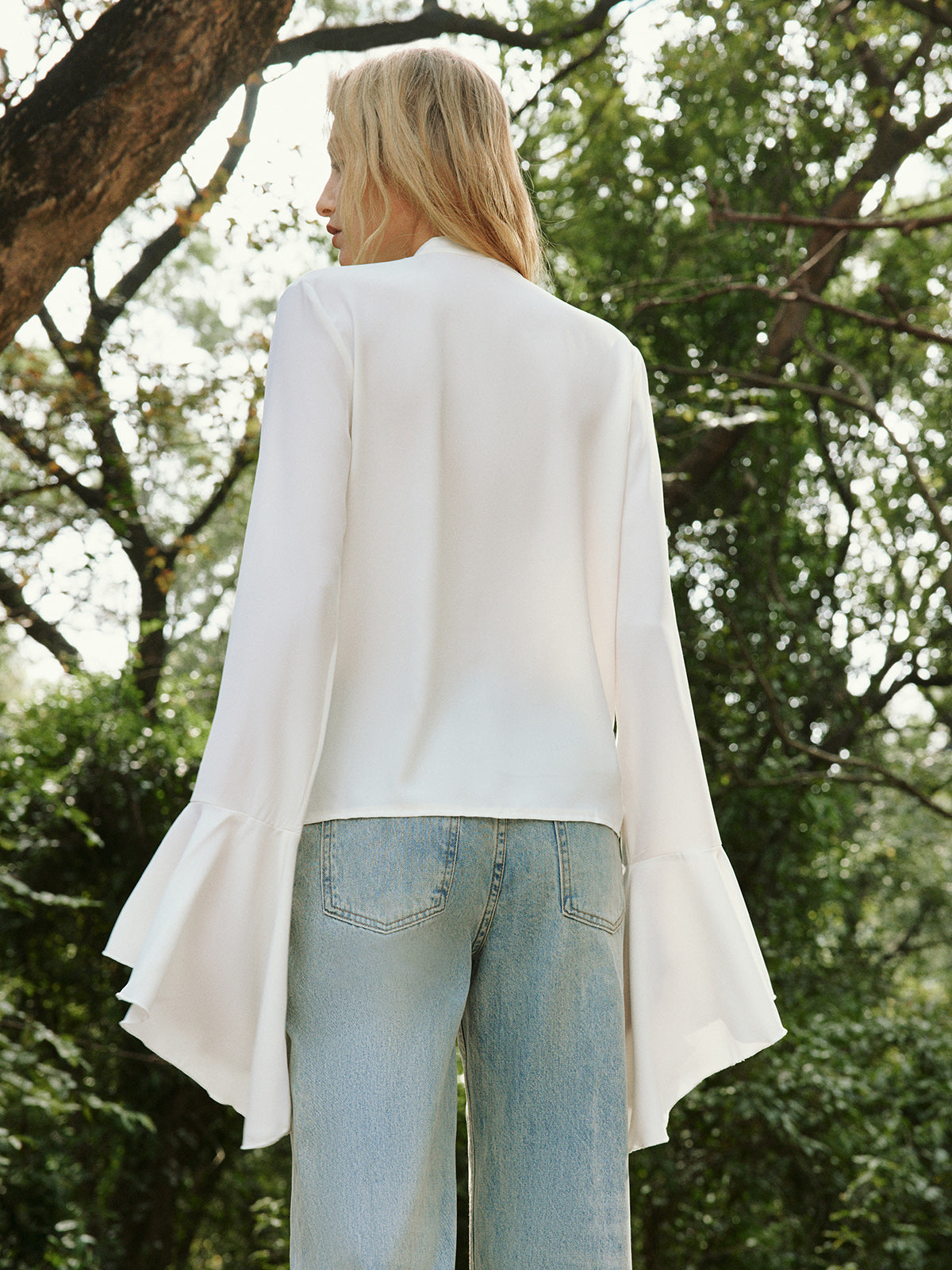 Düğmeli Fırfırlı İnce Bluz