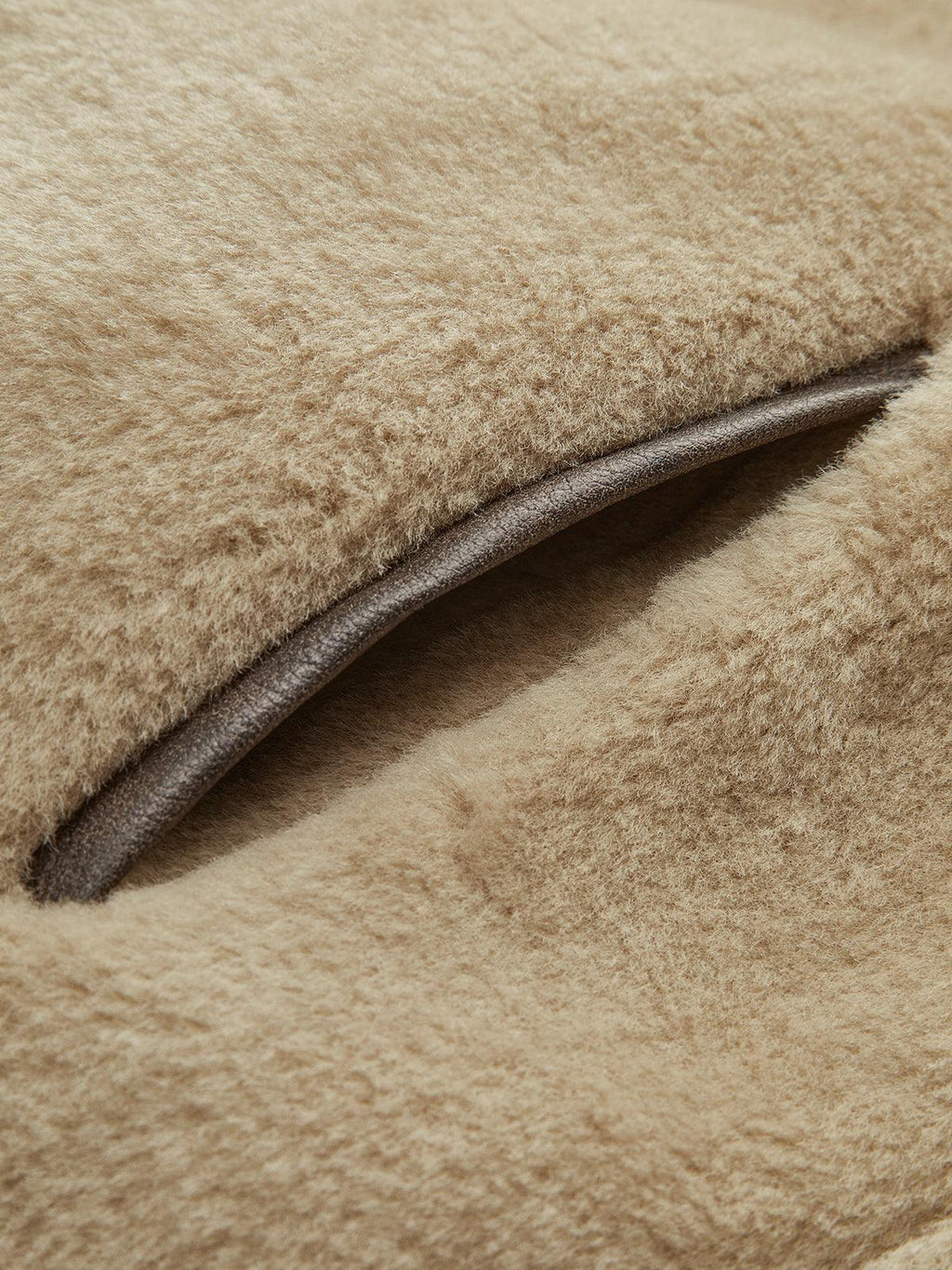 Bej Peluş Oversize Kaban