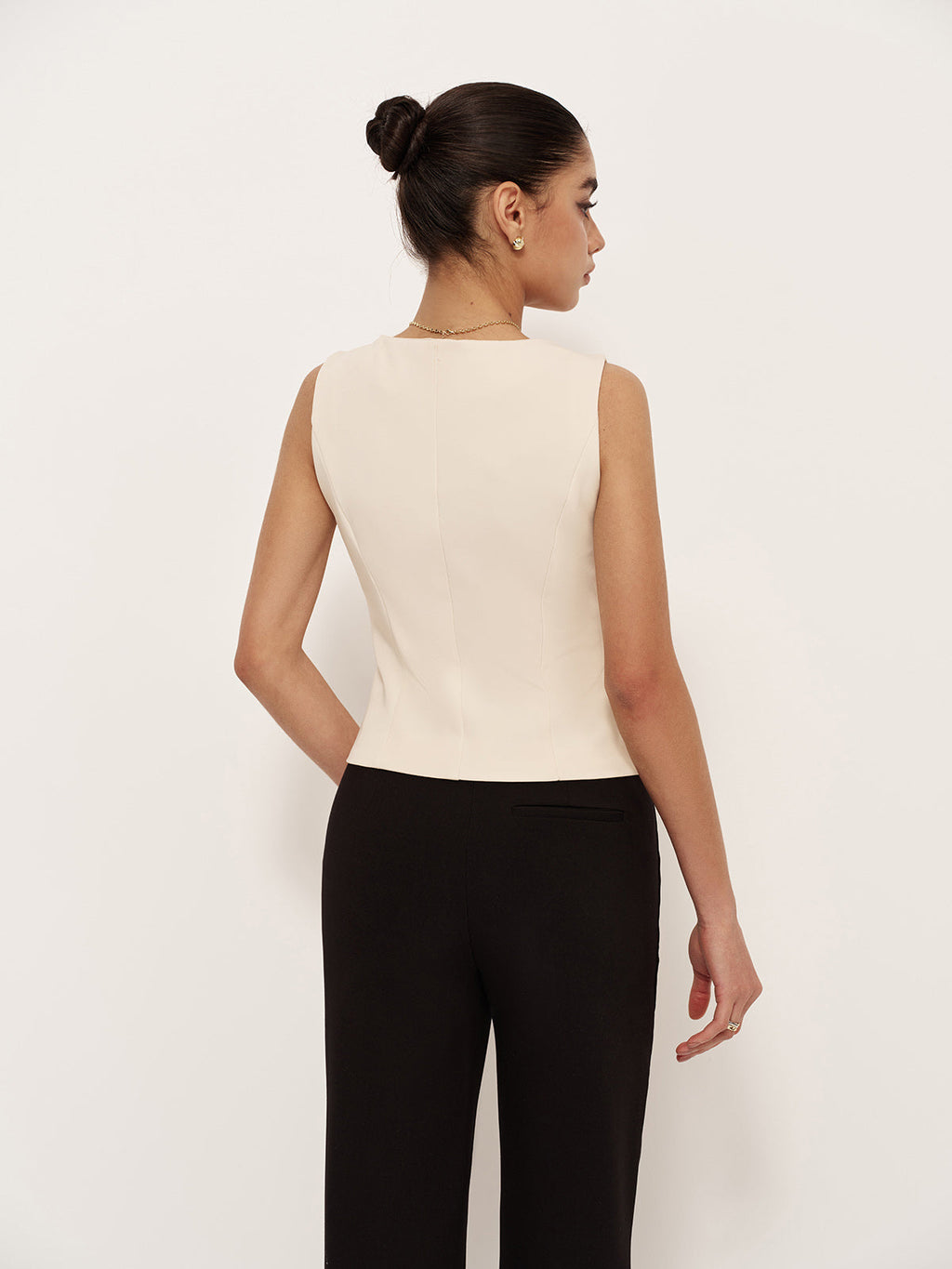 V Yaka Düğmeli Cepli Yelek