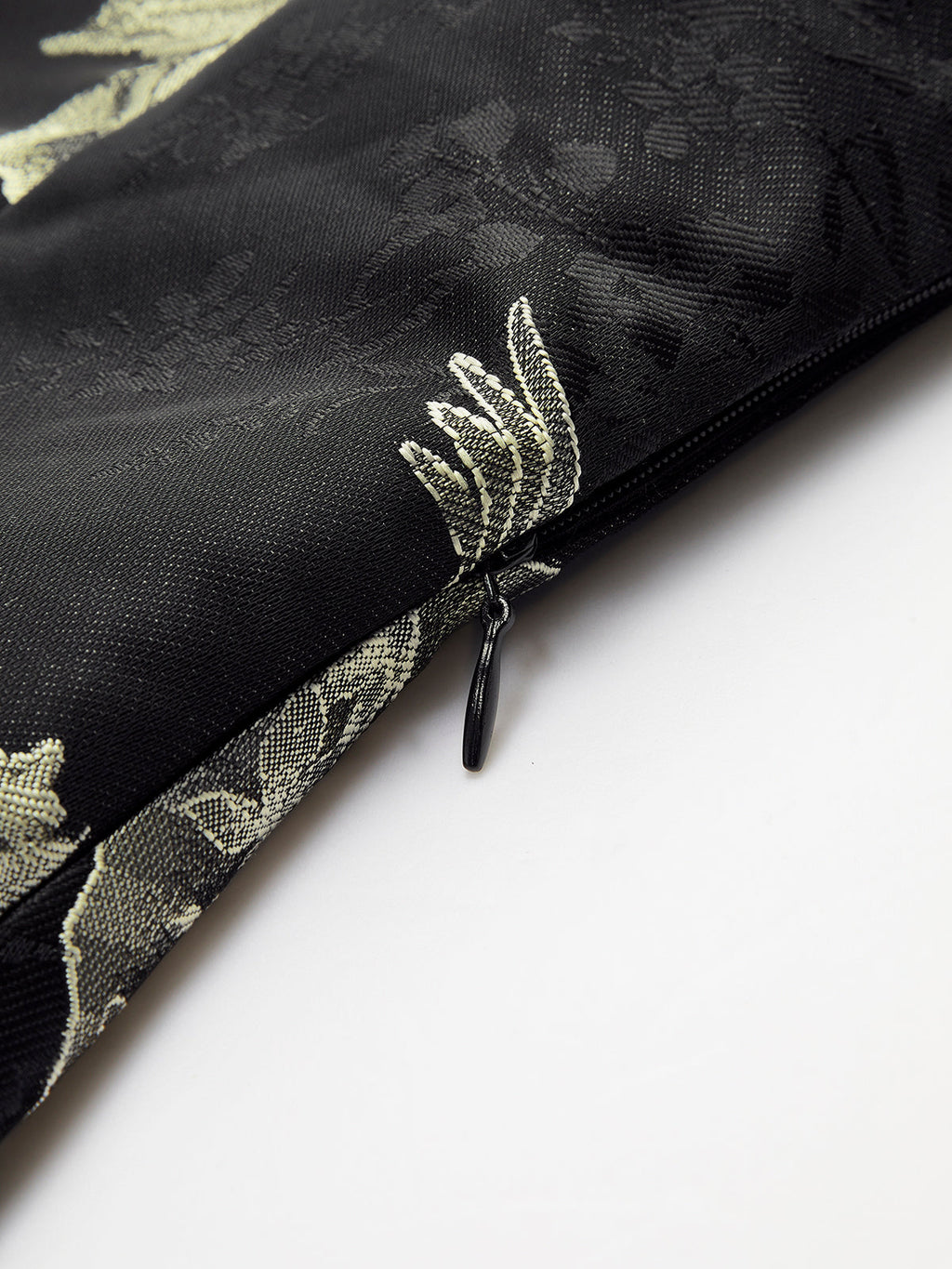 Sırt Dekolteli Halter Yaka Kısa Elbise