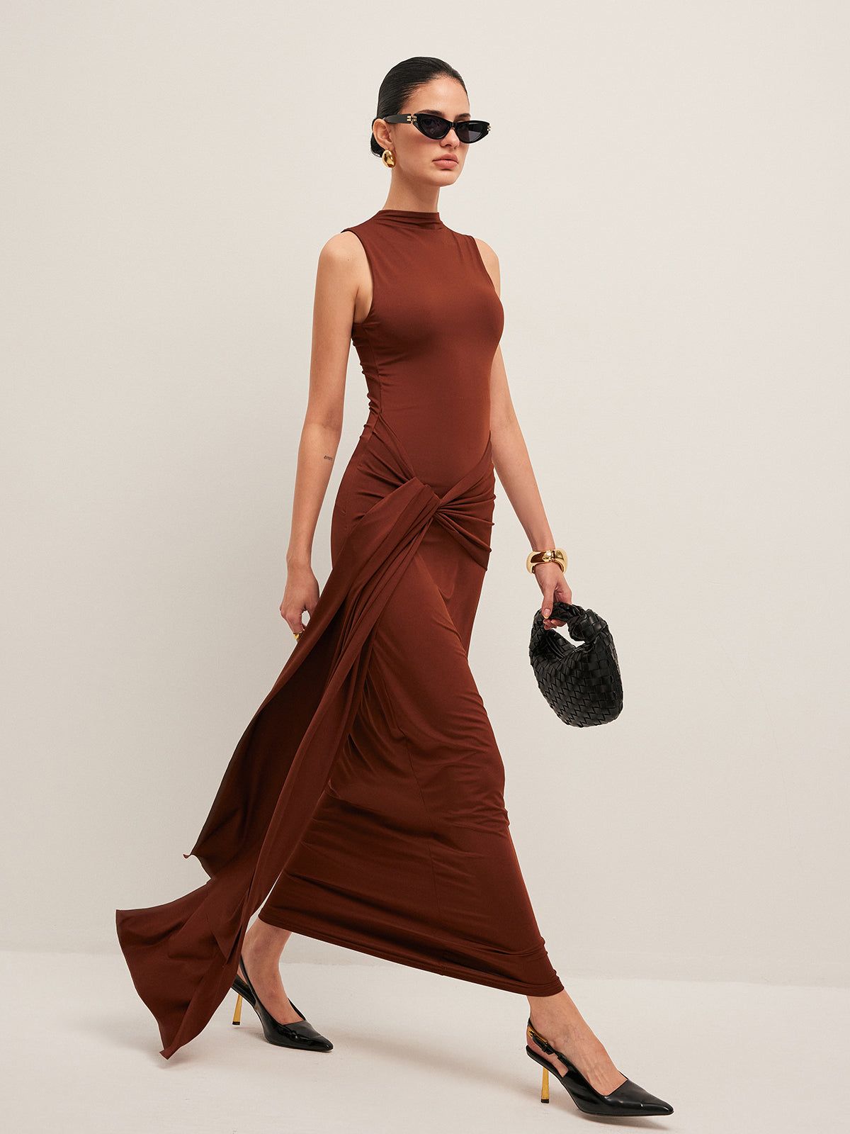 Şık Kıvrımlı Düğümlü Kolsuz Abiye Maxi Elbise