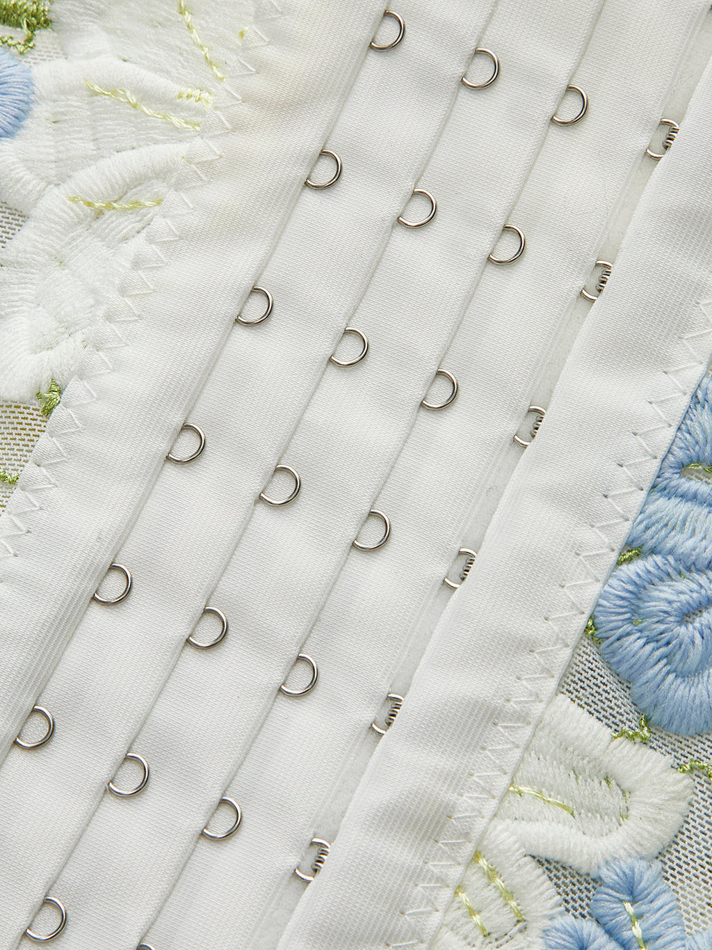 Nakışlı Dantel Kısa Üst