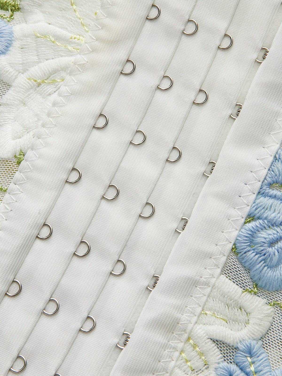 Nakışlı Dantel Kısa Üst