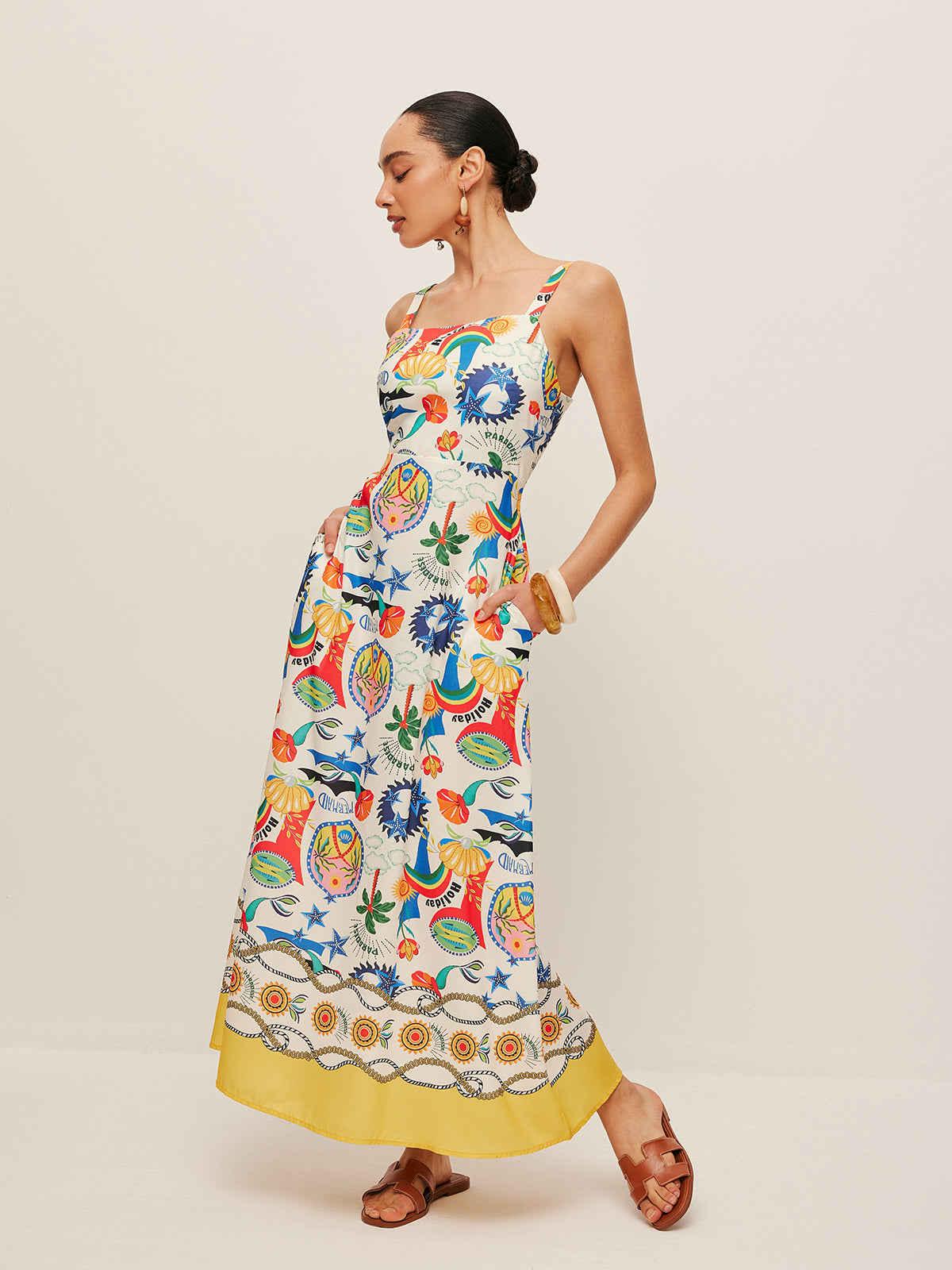 Canlı Desenli Askılı Elbise