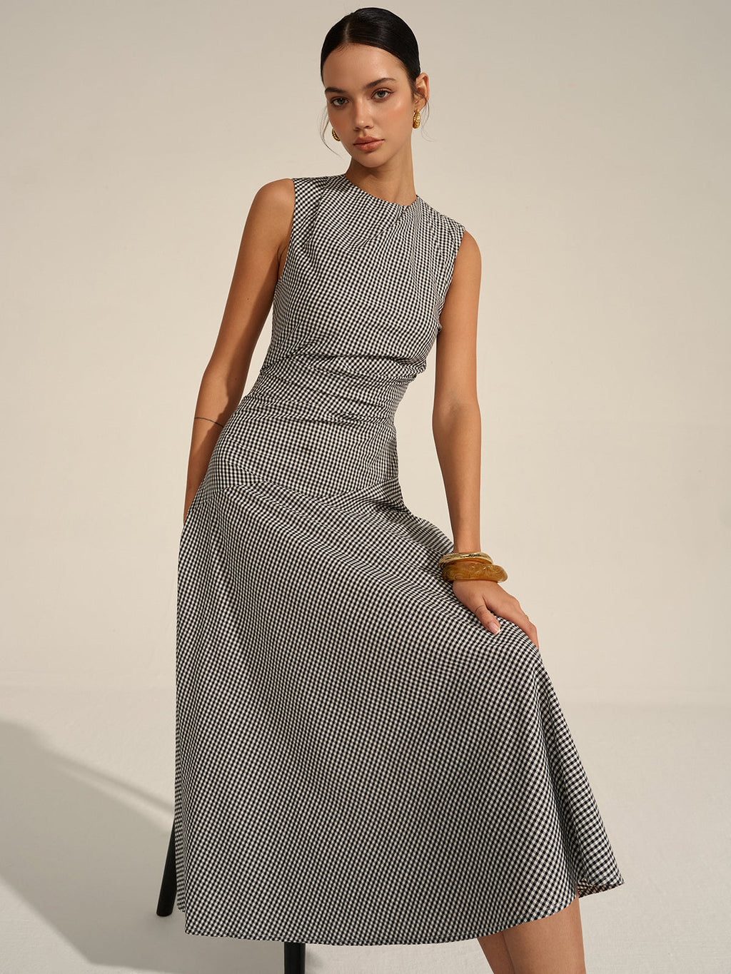 Düz Gömlek Yaka Yırtmaçlı Gingham Midi Elbise