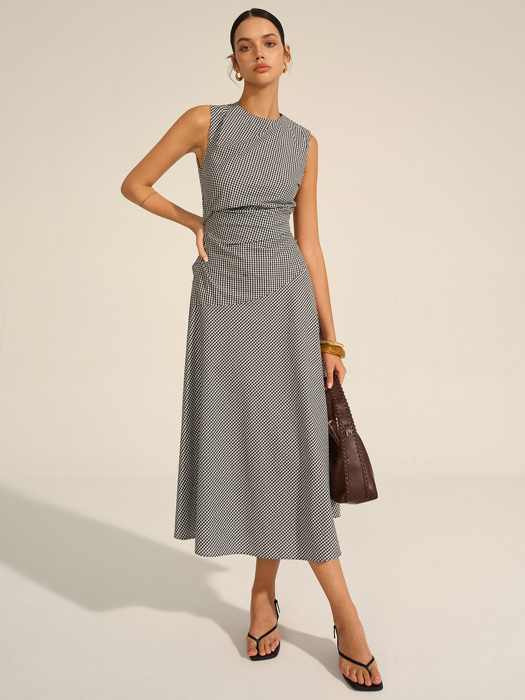 Düz Gömlek Yaka Yırtmaçlı Gingham Midi Elbise